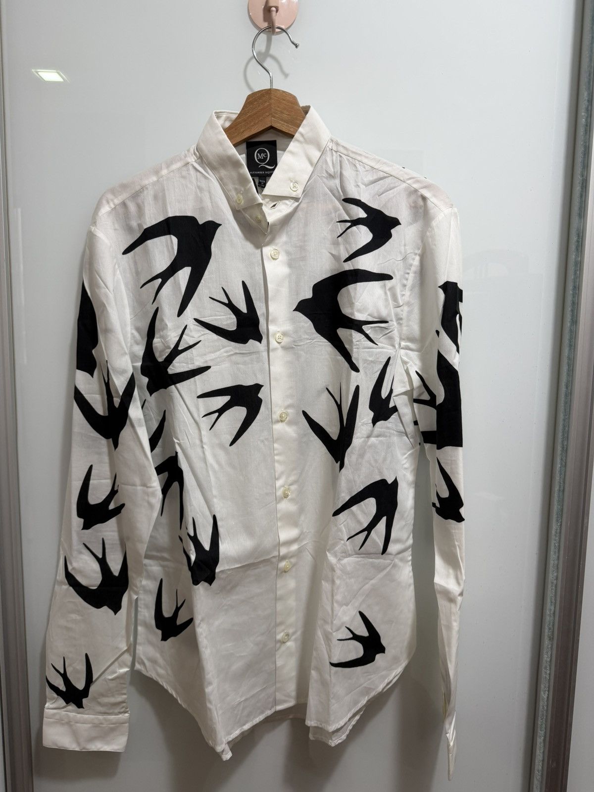 Alexander McQueen BNWT Alexander McQueen Swallow Print Shirt Size US M / EU 48-50 / 2 - 1 Thumbnail