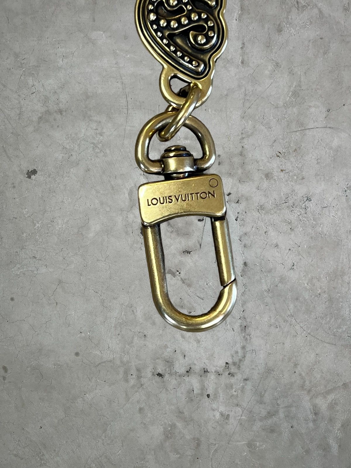 Louis Vuitton Louis Vuitton LOVERS Key Chain Accessory Size ONE SIZE - 5 Thumbnail