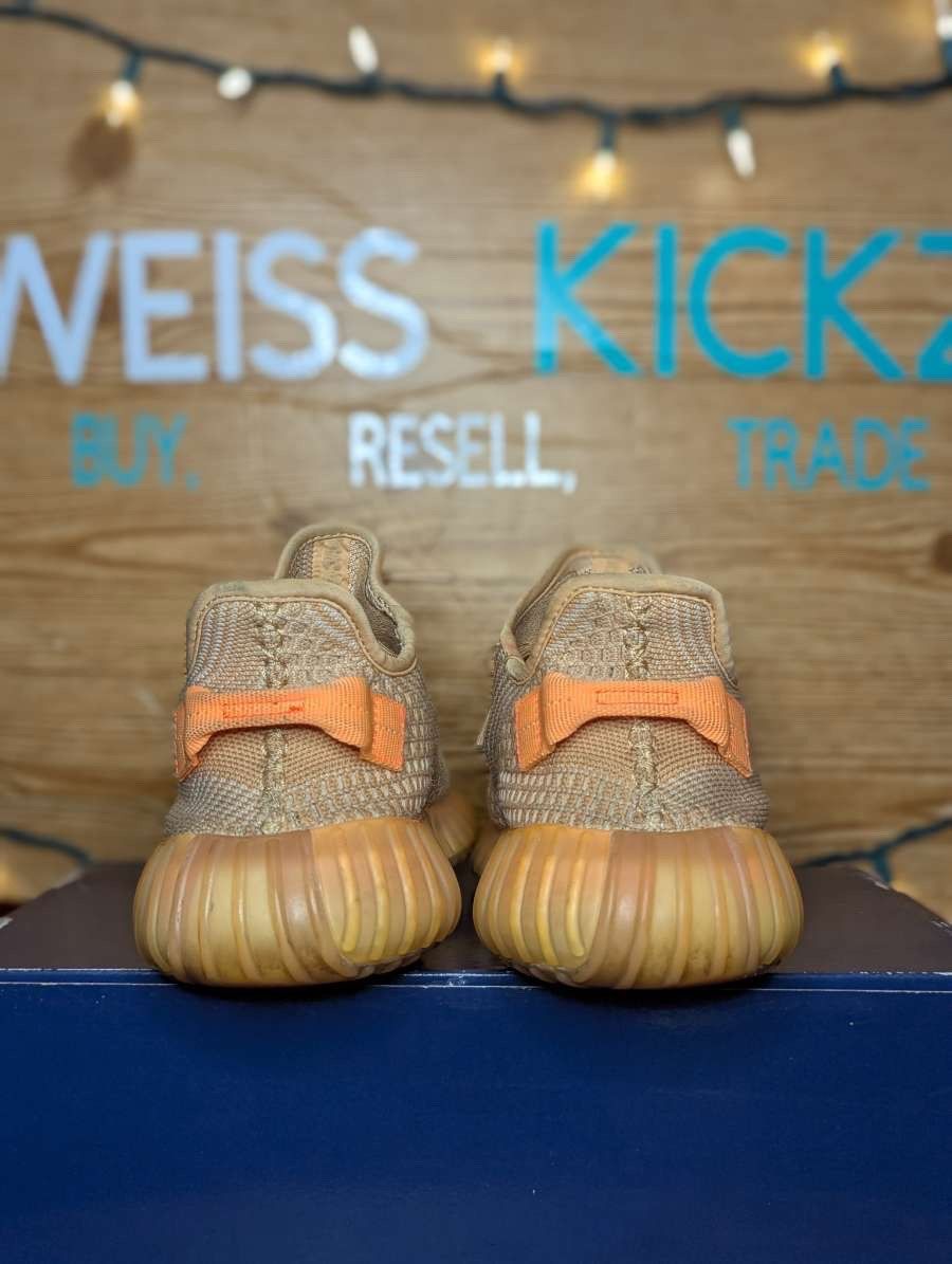 Yeezy Yeezy 350 V2 Clay Size US 10.5 / EU 43-44 - 6 Thumbnail