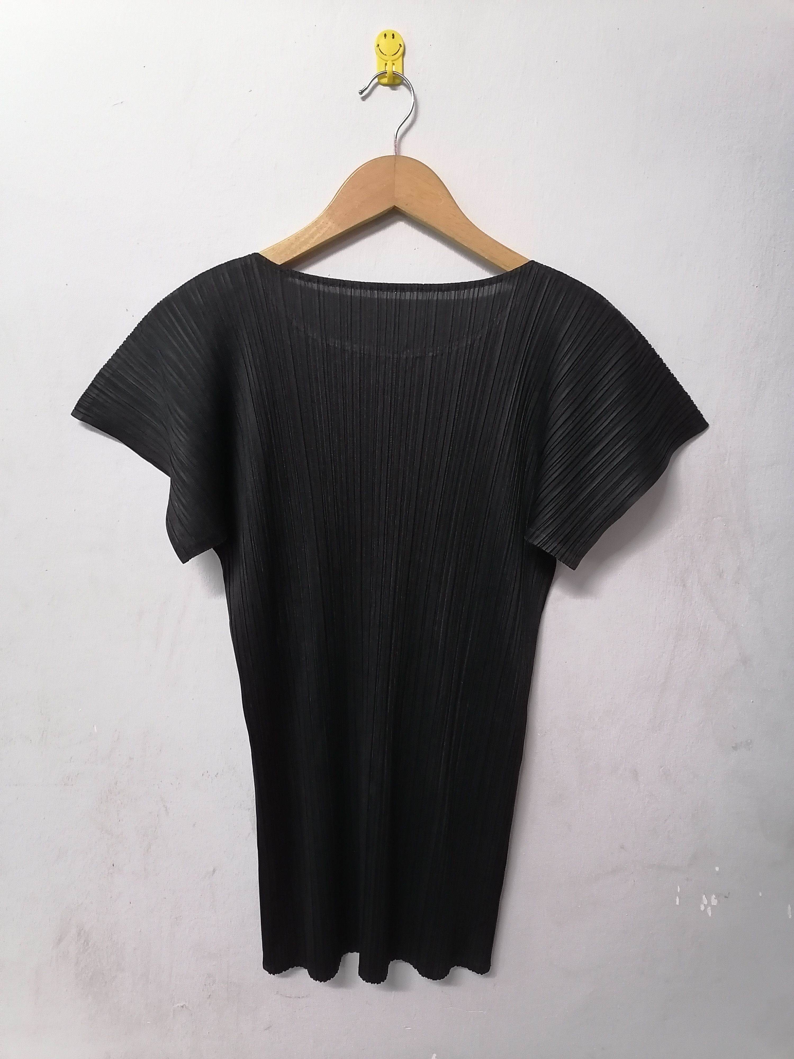 Issey Miyake × Pleats Please Issey Miyake Issey Miyake Pleats Please Round Neck Shirts Size M / US 6-8 / IT 42-44 - 4 Thumbnail