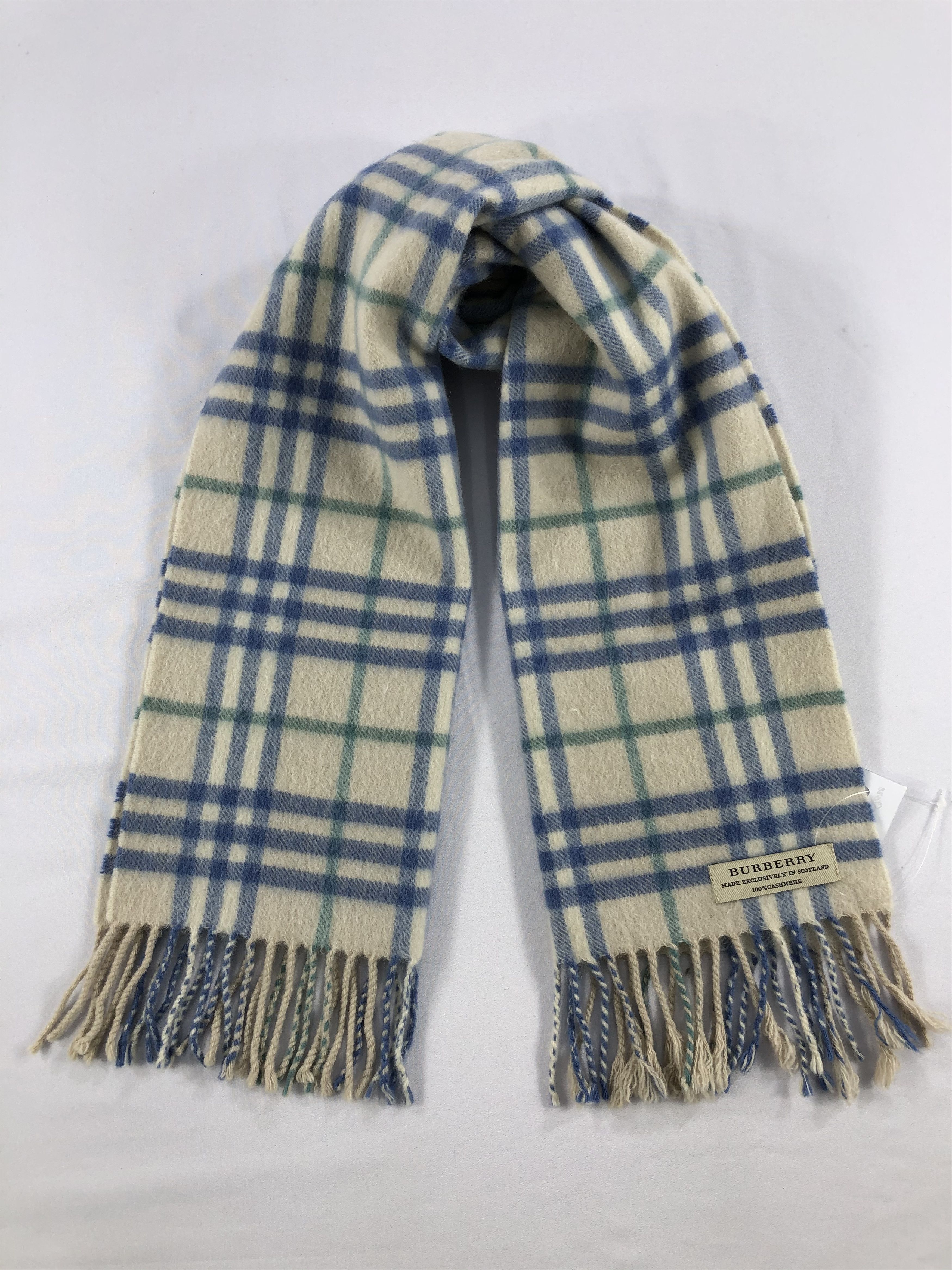Burberry Vintage Burberry Scarf/Muffler/Neckwear MF1744 Size ONE SIZE - 1 Thumbnail