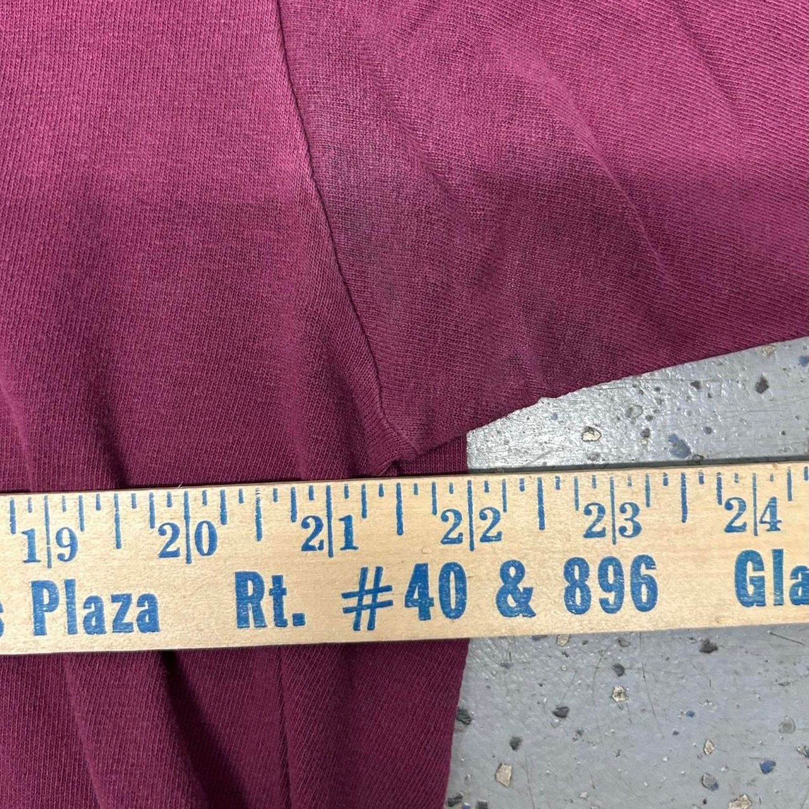Other Burgundy Minnesota Golden Gophers T-shirt Size US XL / EU 56 / 4 - 6 Thumbnail
