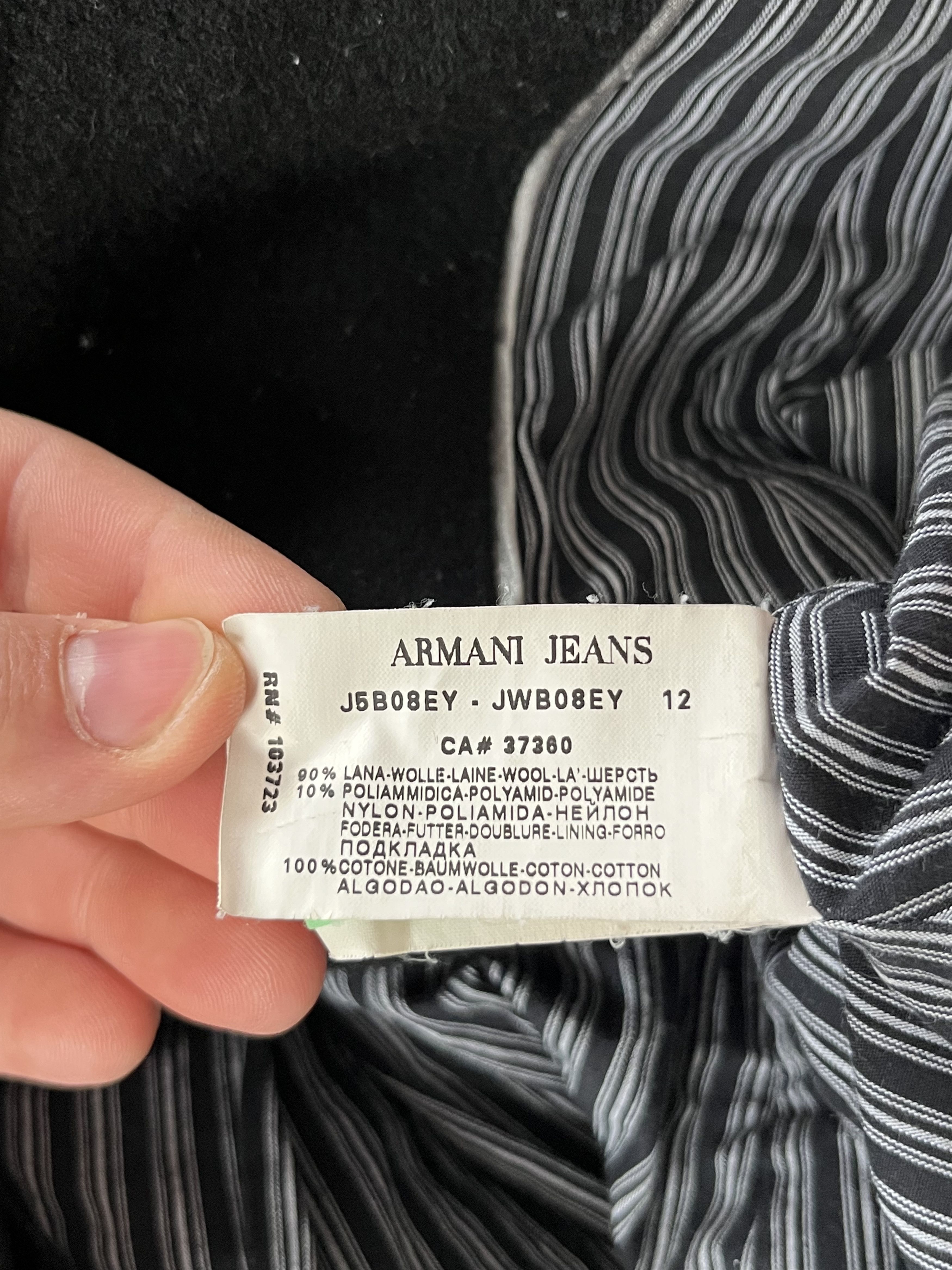 Giorgio Armani Vintage Mini Coat Armani Jeans 100% Wool Luxury Size S / US 4 / IT 40 - 8 Thumbnail