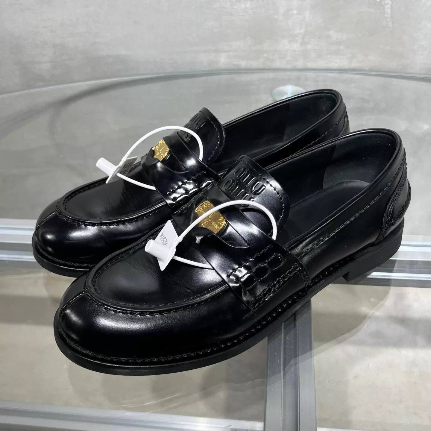 Miu Miu Miu Miu 25ss Black Coin Loafers 37 Size US 6.5 / IT 36.5 - 2 Thumbnail