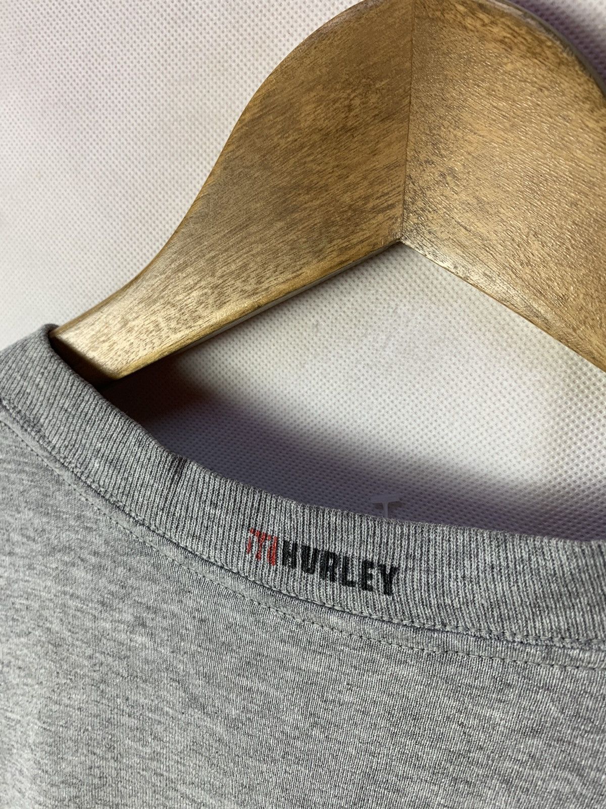 Hurley 🔥Vintage Y2K Hurley Big Logo Surf Skate Tees Streetwear Size US L / EU 52-54 / 3 - 4 Thumbnail