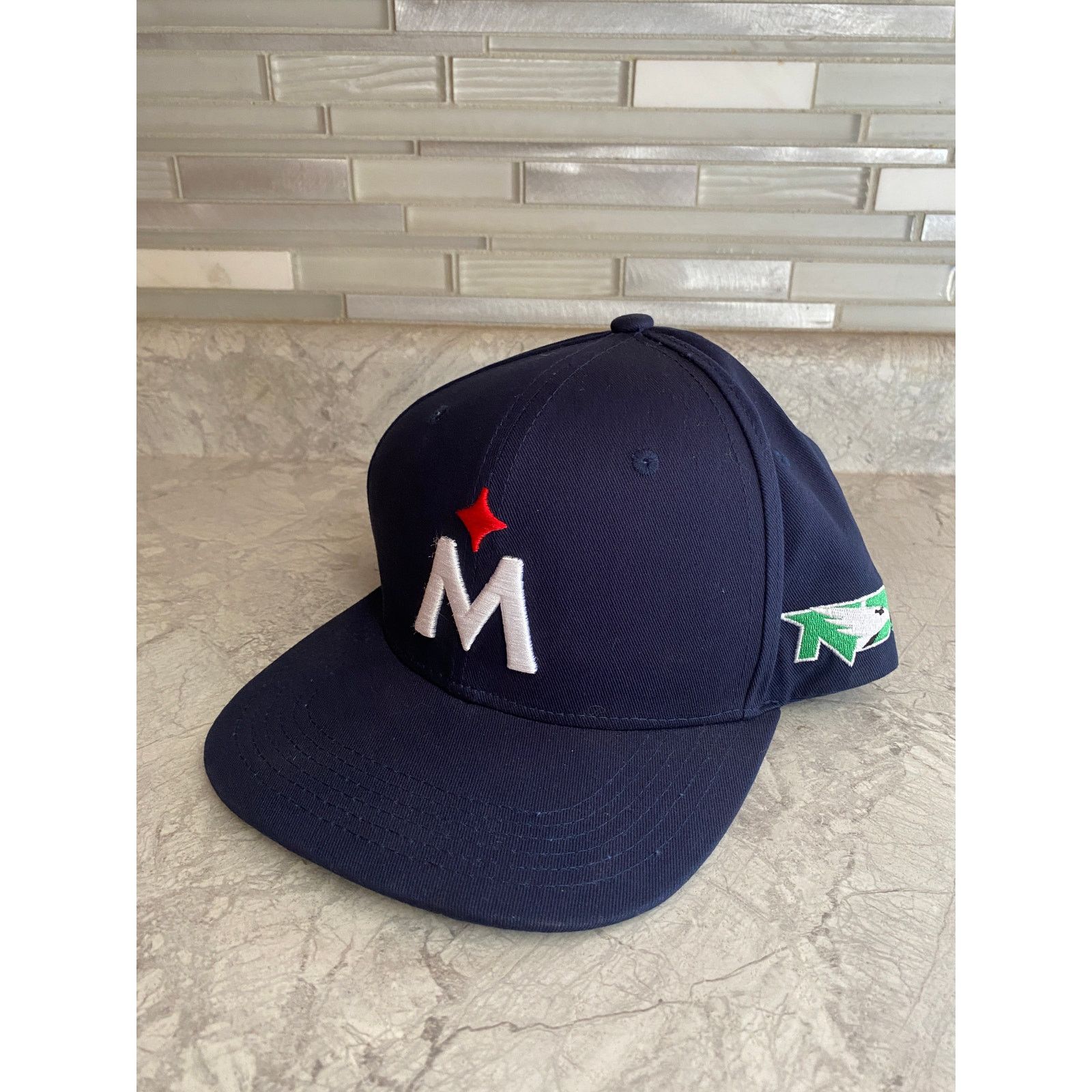 MLB NWOT Minnesota Twins North Dakota Co-Branded Hat Size ONE SIZE - 1 Thumbnail