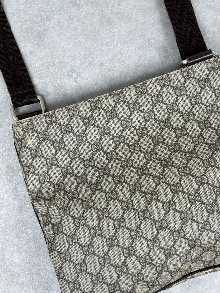 Gucci Gucci Beige Canvas Monogrammed Shoulder Bag Size ONE SIZE - 8 Thumbnail