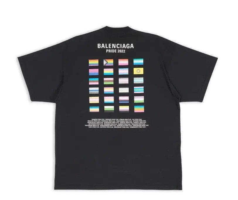 Balenciaga o1w1db10725 Pride 22 T-Shirt Oversized in Black Size US M / EU 48-50 / 2 - 2 Thumbnail