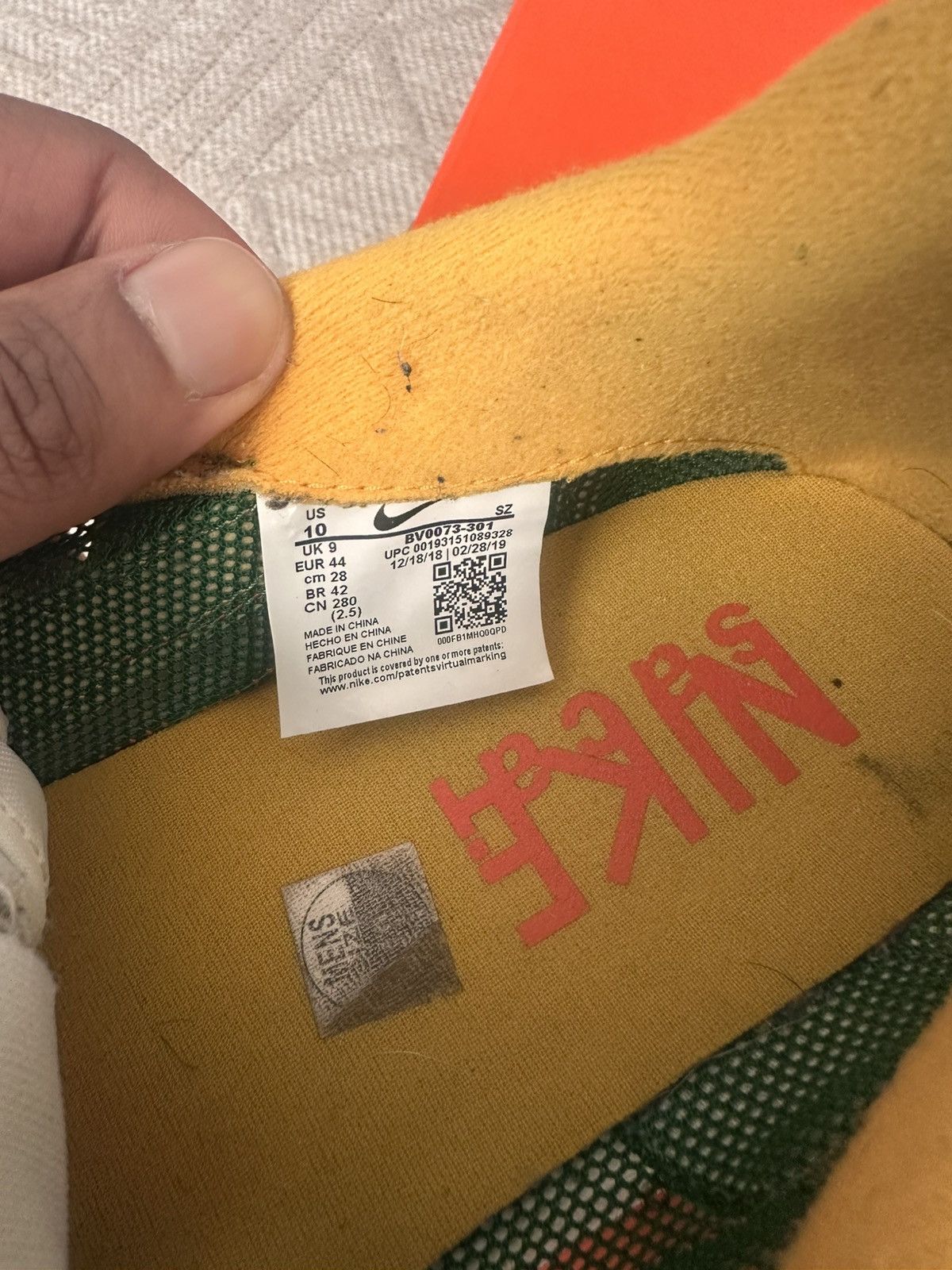 Nike 2019 sacai x Nike LDWaffle 'Pine Green' Size 10 Size US 10 / EU 43 - 9 Thumbnail