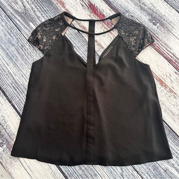 Bcbgmaxazria BCBGMaxAzria Black Top with Lace Cap Sleeves Size S / US 4 / IT 40 - 2 Thumbnail