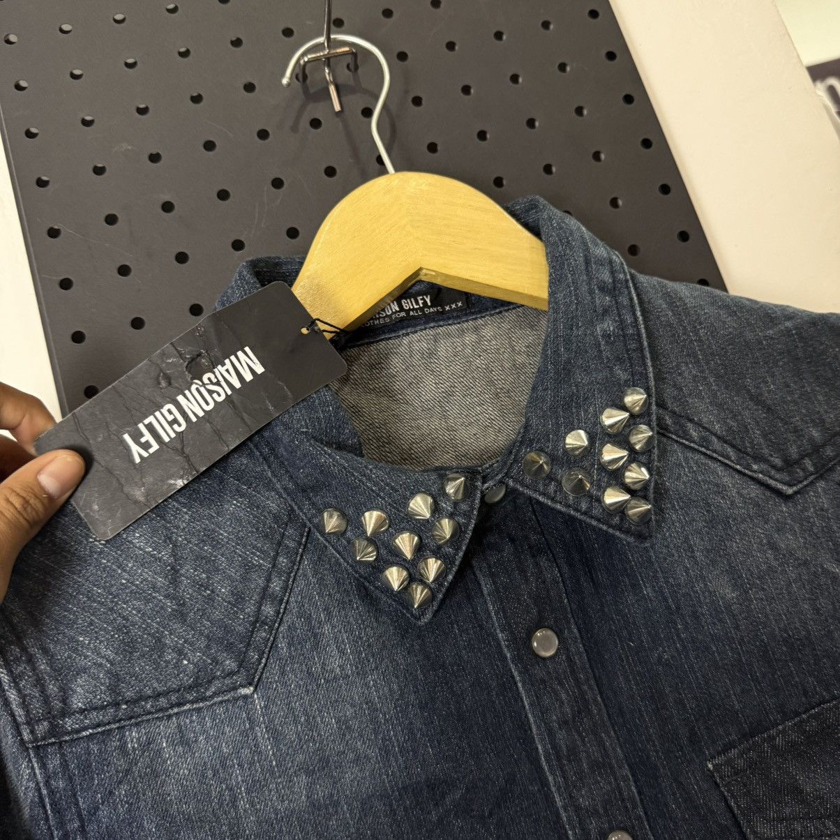 Japanese Brand Maison gilfy distressed spike stud denim shirt Size M / US 6-8 / IT 42-44 - 5 Thumbnail