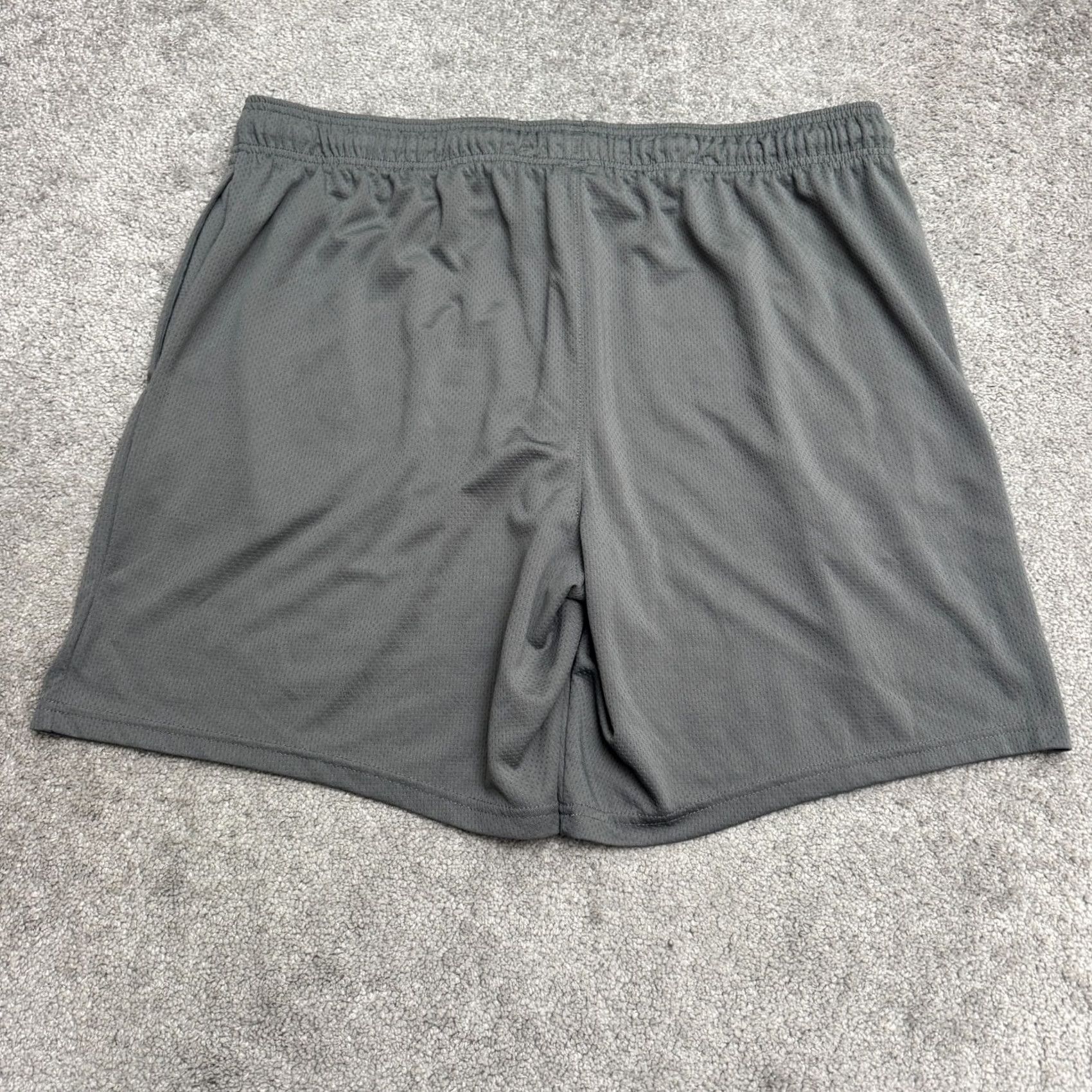 Athletic Works Athletic Works Training Shorts Mens 2XL Dark Gray Elastic Waist Athletic Active Size US 39 - 2 Thumbnail