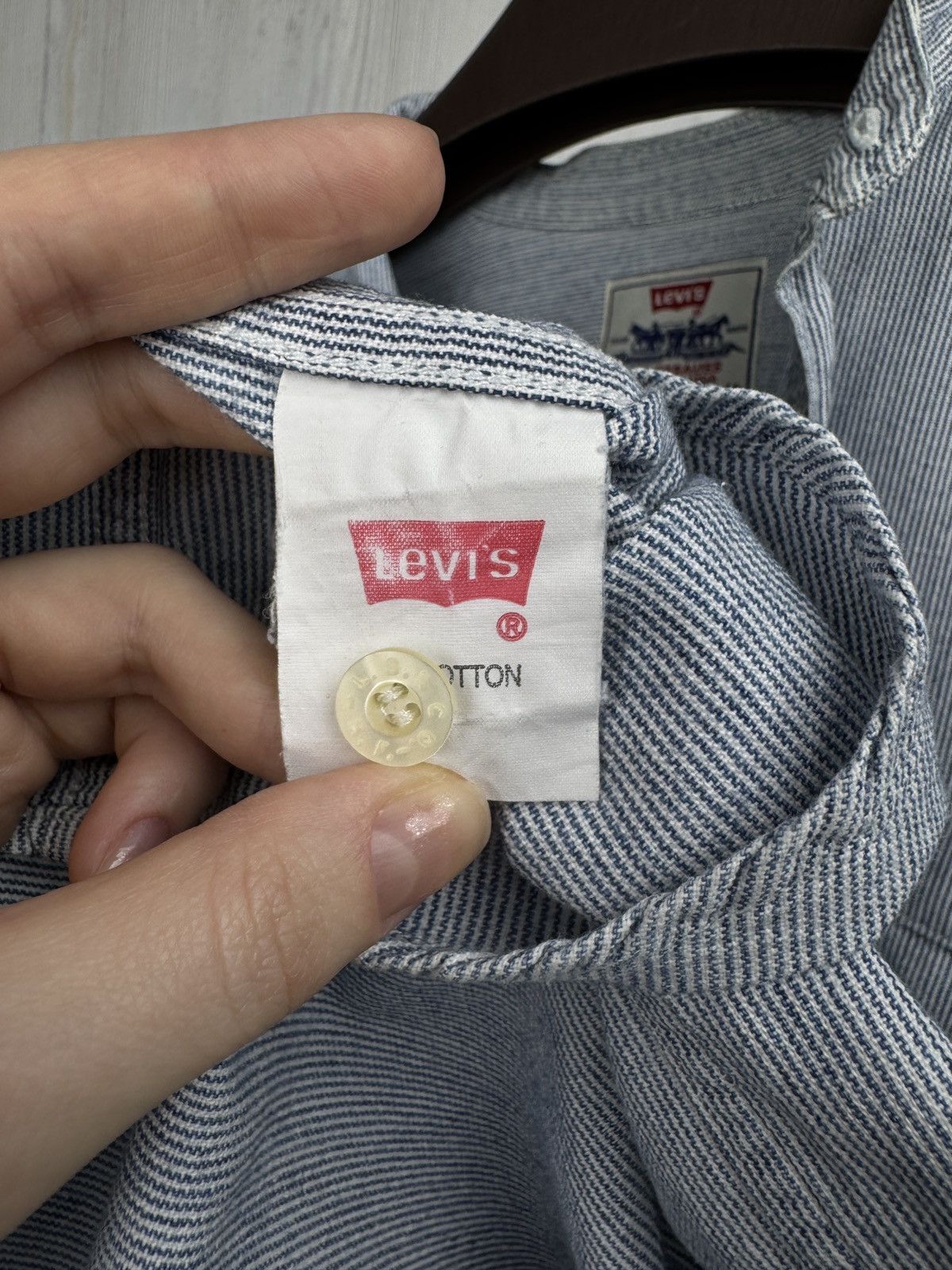 Levi's Levi’s vintage 90s collarless blue striped half button shirt Size US M / EU 48-50 / 2 - 10 Thumbnail