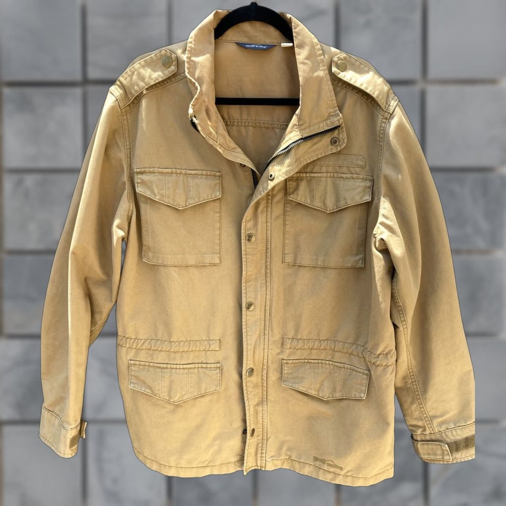 Eddie Bauer VINTAGE Eddie Bauer Field Jacket Men’s L Beige Khaki Canvas Epaulettes Pockets 4 Buttons 1990s Jacket Size US L / EU 52-54 / 3 - 1 Thumbnail