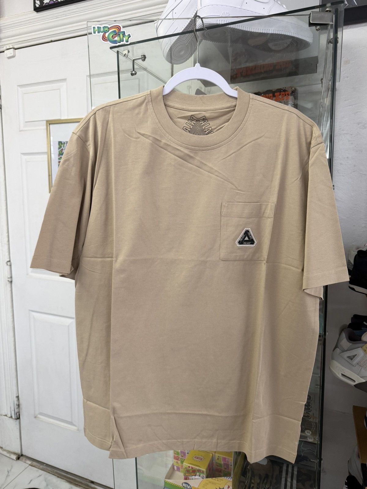 Palace Palace ‘Sofar’ Pocket Tee (Beige) Size US XL / EU 56 / 4 - 1 Thumbnail