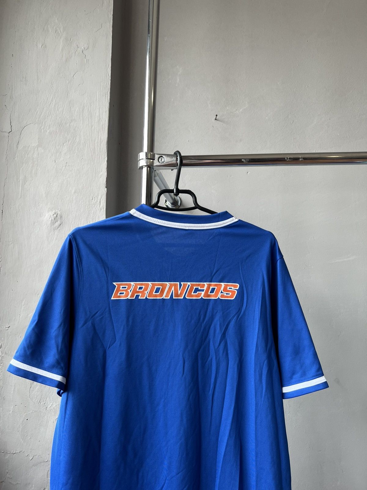 Nike NIKE BOISE STATE BRONCOS BASEBALL JERSEY SHIRT MEN’S NWT NEW Size US M / EU 48-50 / 2 - 16 Thumbnail