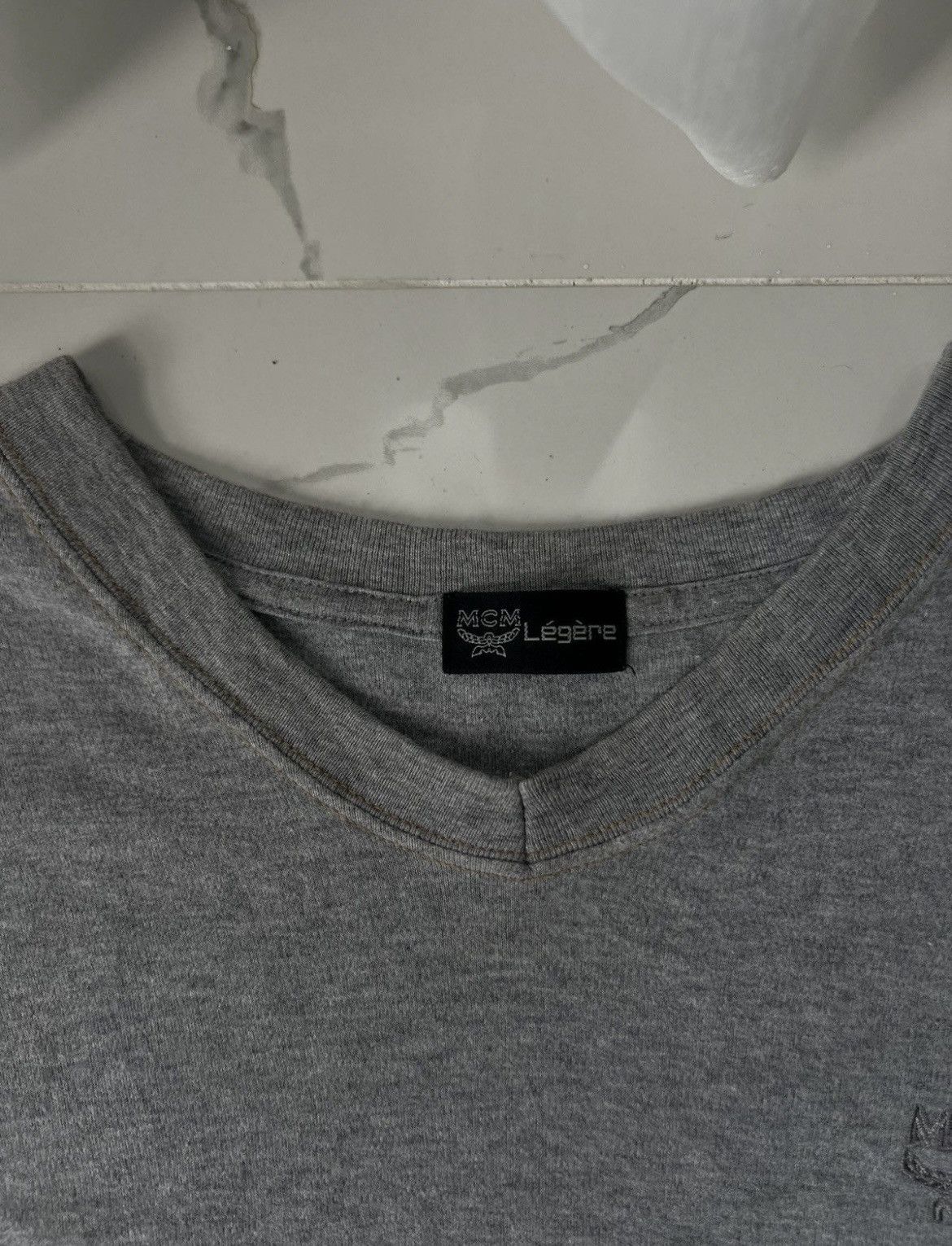 MCM 00’s MCM OLD MONEY RARE VINTAGE Y2K SMALL LOGO TEE Size US M / EU 48-50 / 2 - 3 Thumbnail