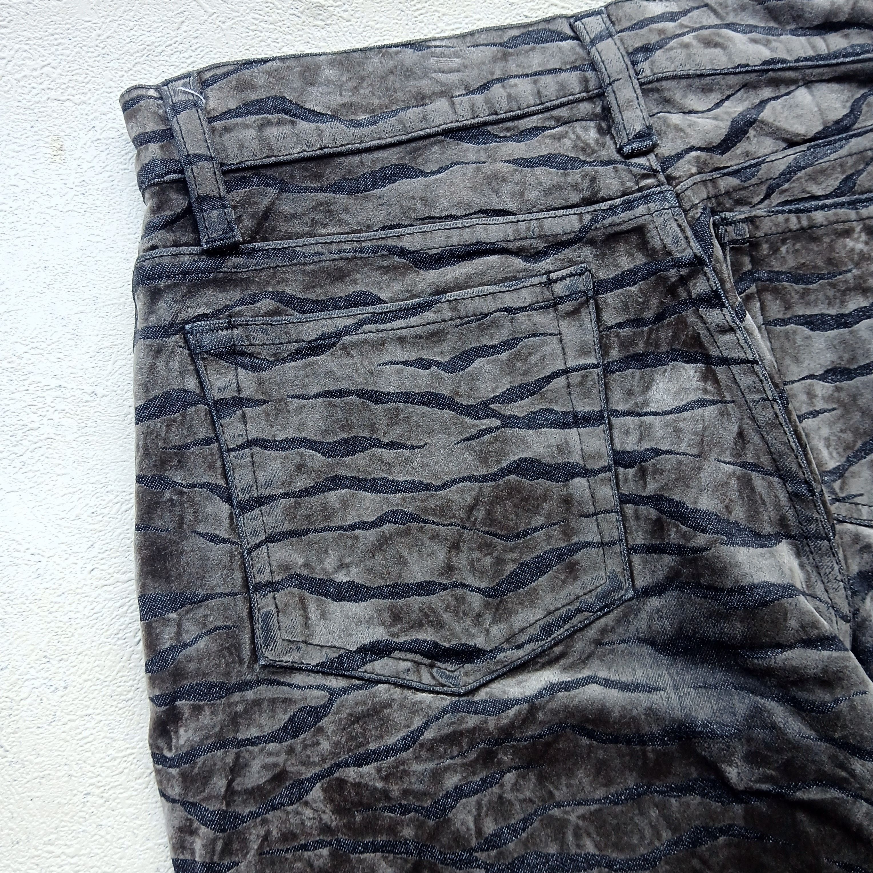 Japanese Brand × Mastermind World × Vintage BISON TIGER VELVET VINTAGE JAPANESE BRAND Size 28" / US 6 / IT 42 - 6 Thumbnail