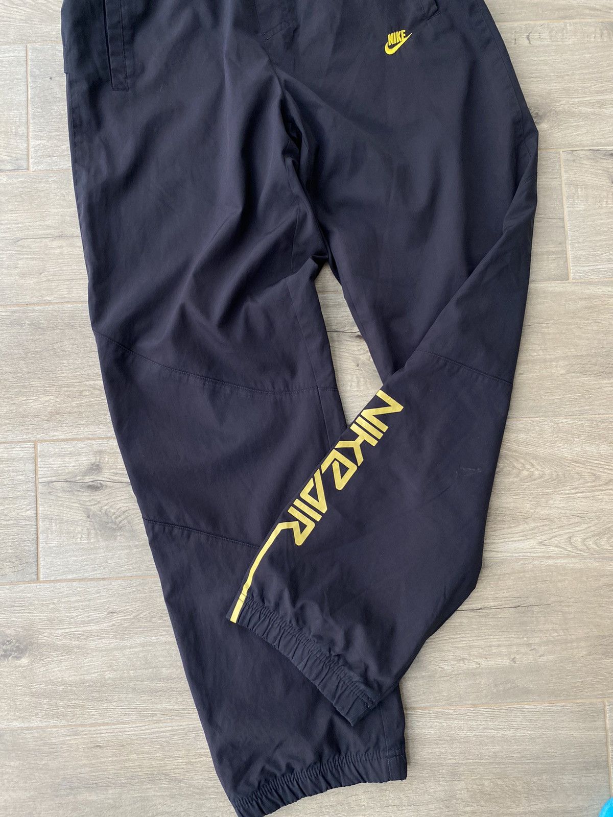 Nike × Vintage Nike Air Vintage Sweatpants Size US 31 - 4 Thumbnail