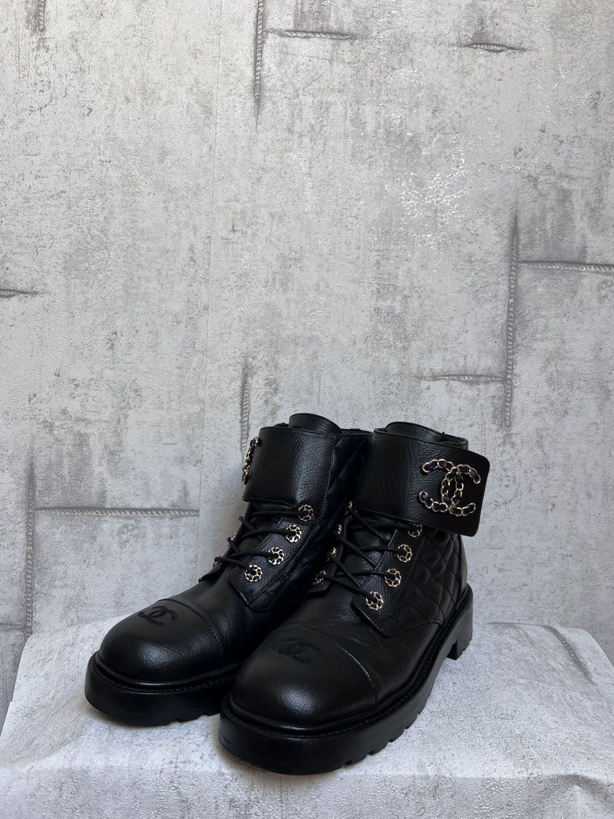 Chanel Chanel 