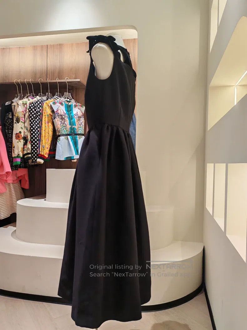 Fendi Fendi Black off-shoulder bow dress, dress Size XS / US 0-2 / IT 36-38 - 2 Thumbnail