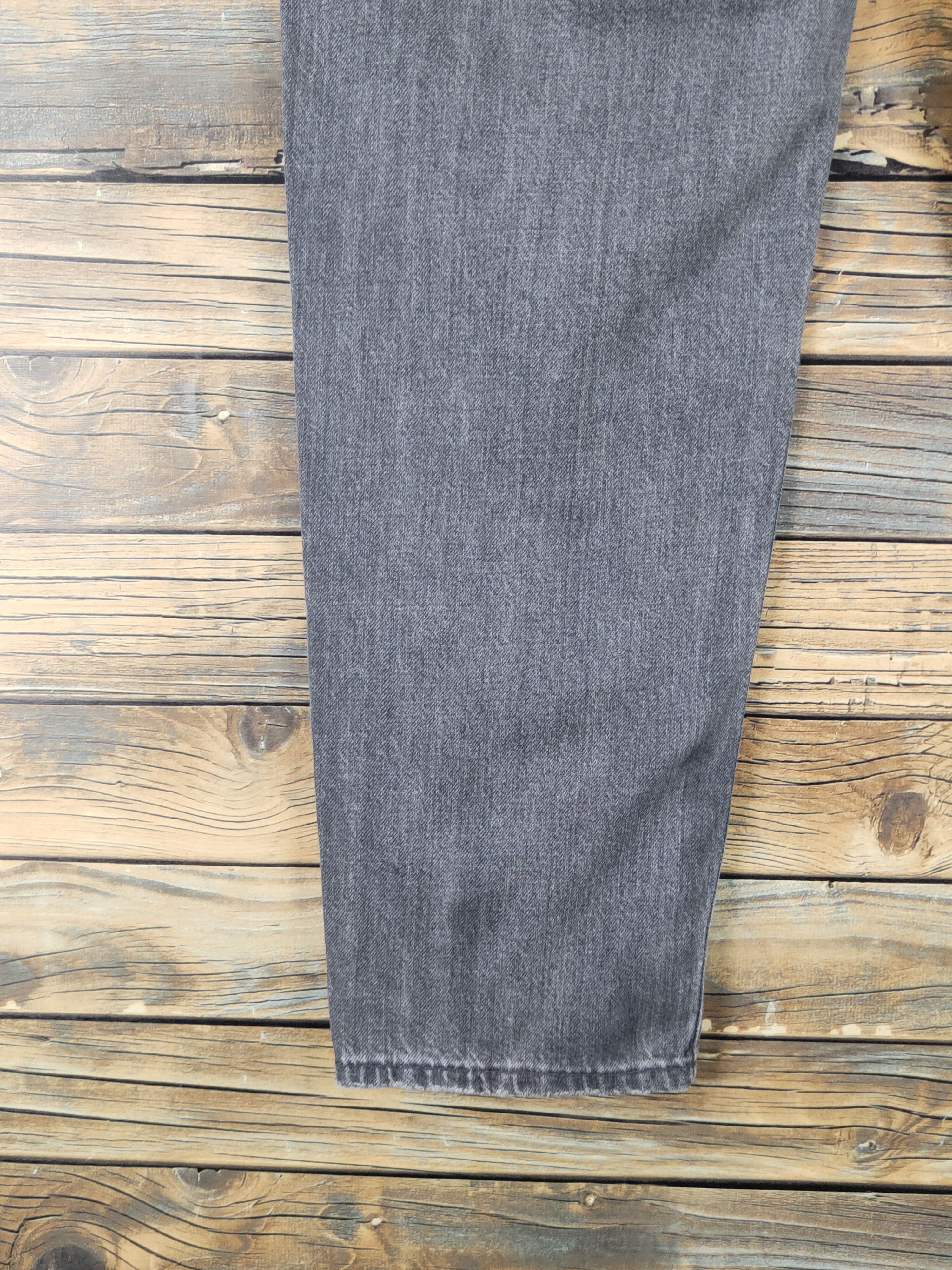 Japanese Brand Uniqlo Black Distressed Ripped denim Jeans #W1561 Size US 28 / EU 44 - 9 Thumbnail