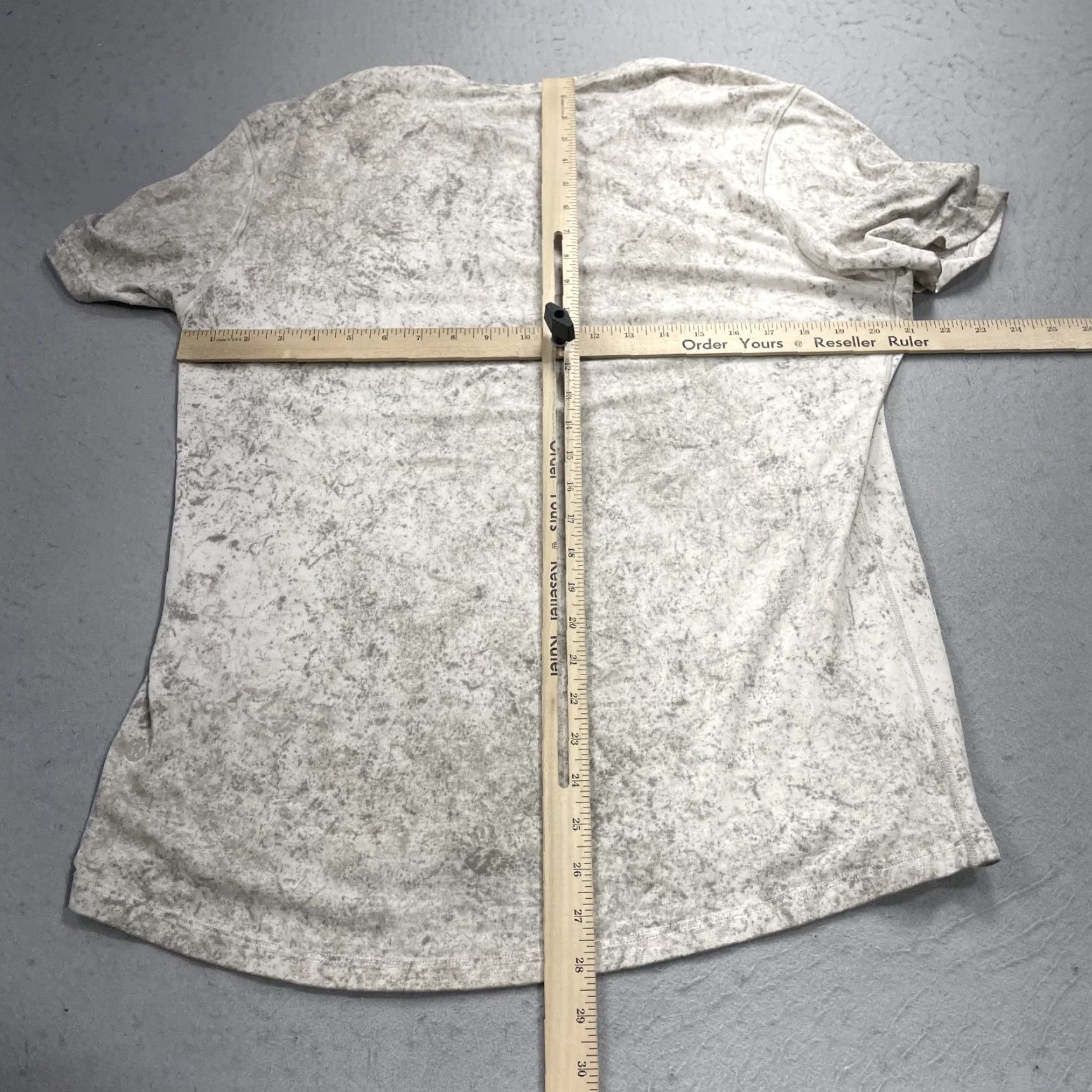 Lululemon Lululemon Shirt Womens Large Ivory White Wash Opal Love Crew Tee Gym Workout Size L / US 10 / IT 46 - 6 Thumbnail