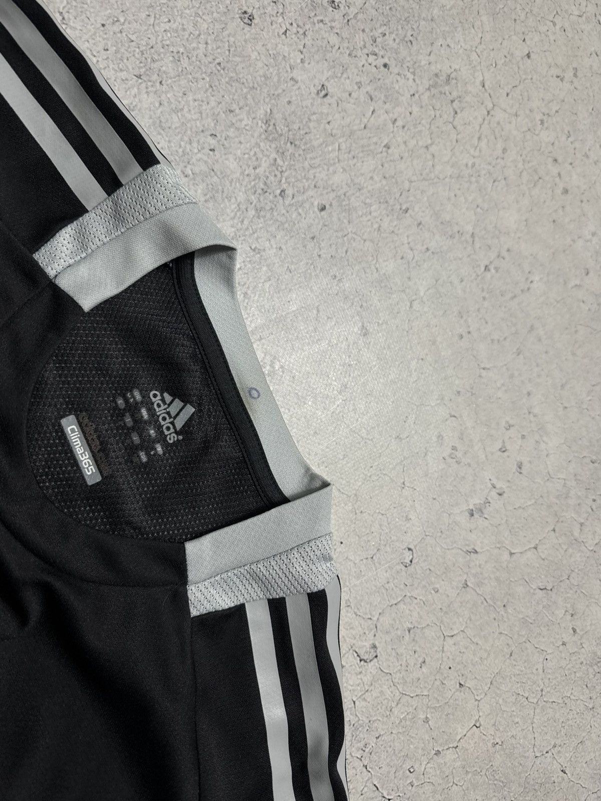 Adidas Adidas FC Liverpool Training Soccer Jersey Shirt Football Size US S / EU 44-46 / 1 - 6 Thumbnail