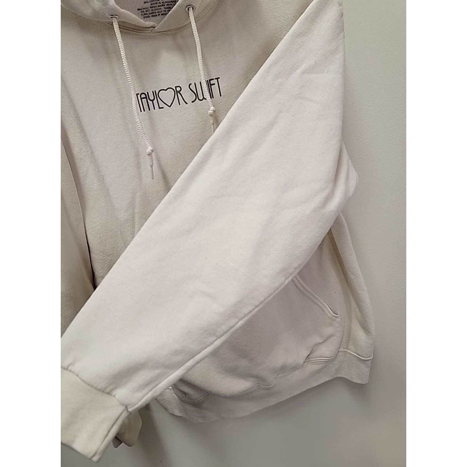 Vintage Taylor Swift The Eras Tour Official Merch Hoodie Sweatshirt Hooded Pullover Beige L Women Graphic Print Pockets Logo Vintage: No Size L / US 10 / IT 46 - 4 Thumbnail