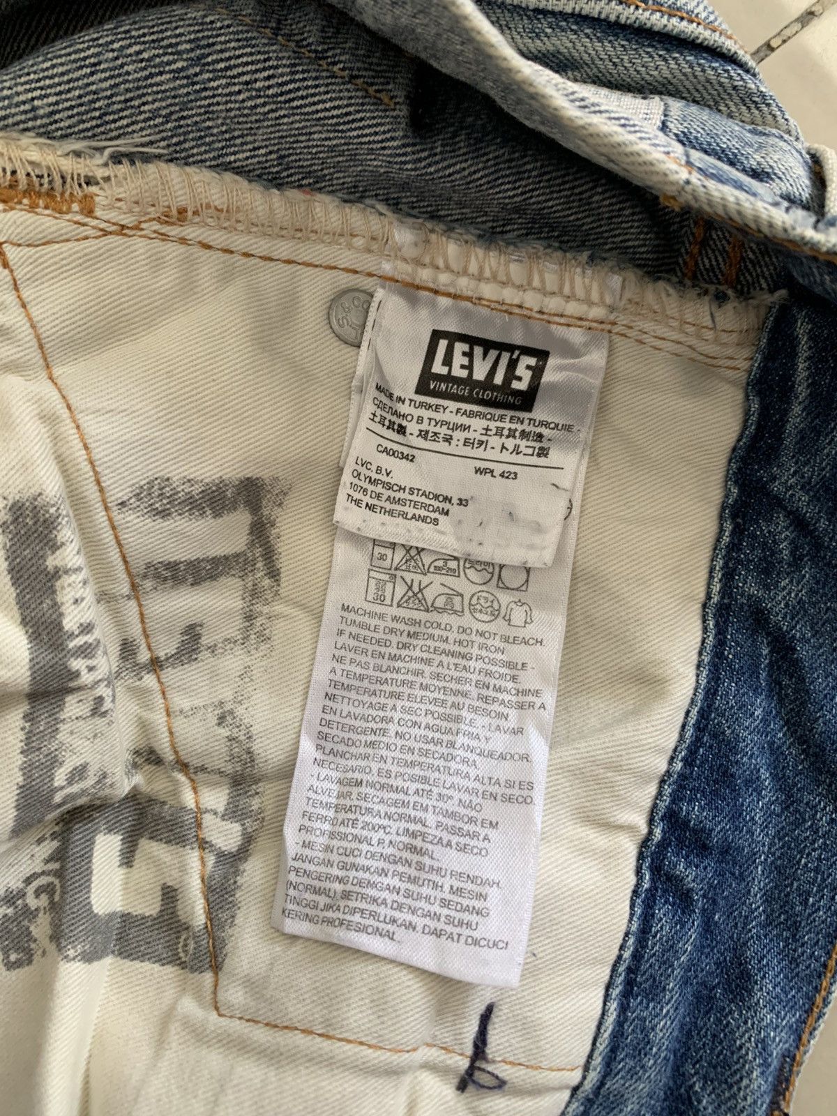 Levi's Vintage Clothing Levi’s 505 E Redline Selvedge Distressed Faded Jeans Size US 27 - 6 Thumbnail