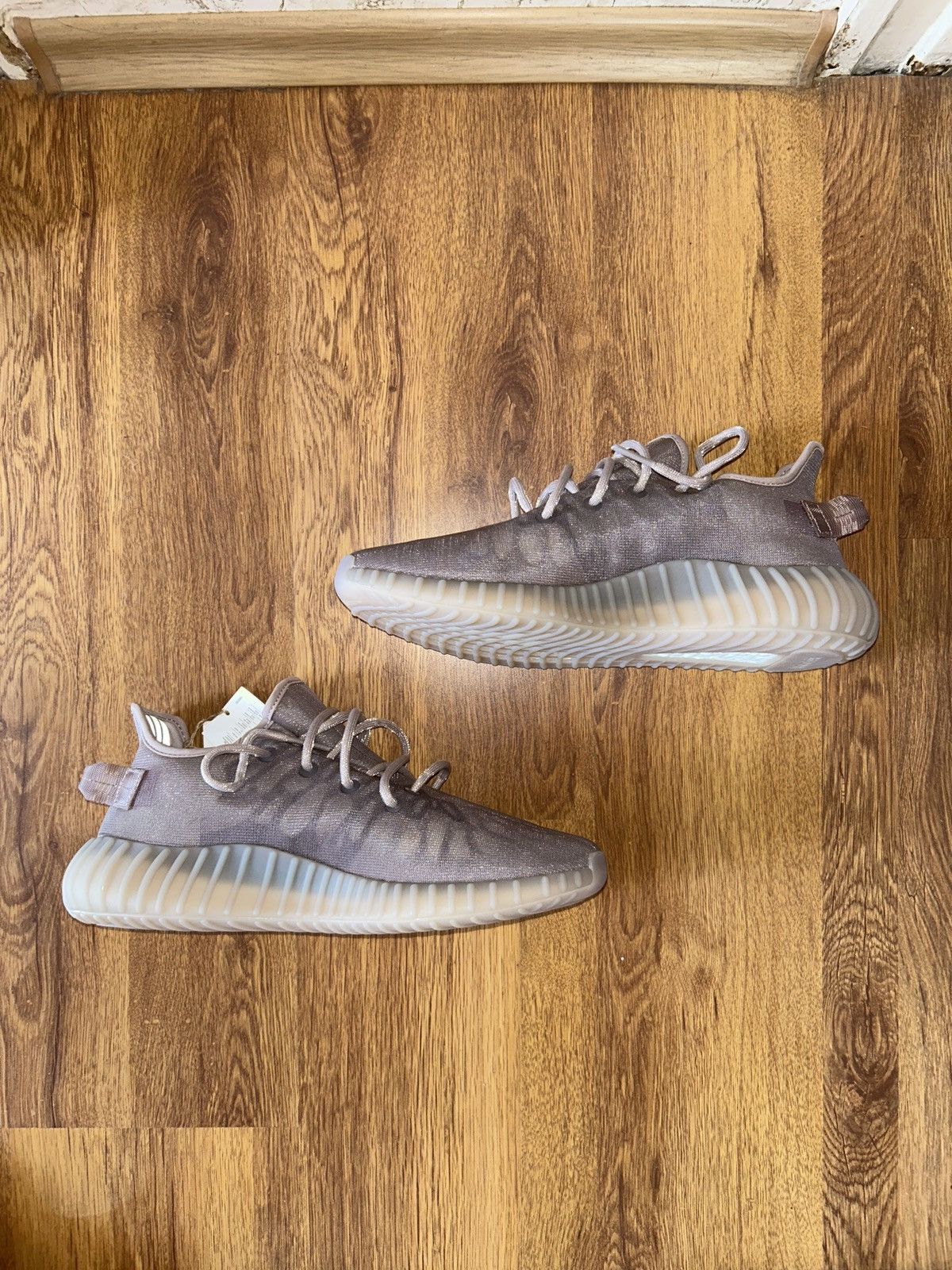 Yeezy Yeezy 350 Monmis Size US 10.5 / EU 43-44 - 2 Thumbnail