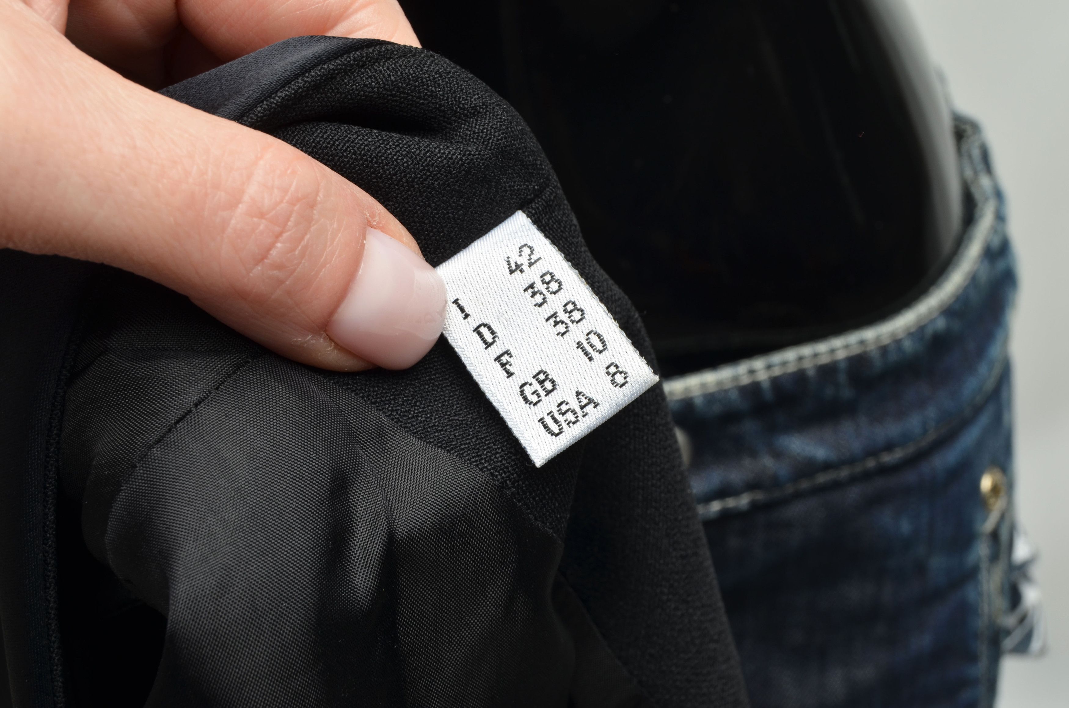 Moschino Vintage Moschino Cheap and Chic Decorated Black Blazer Size M / US 6-8 / IT 42-44 - 10 Thumbnail