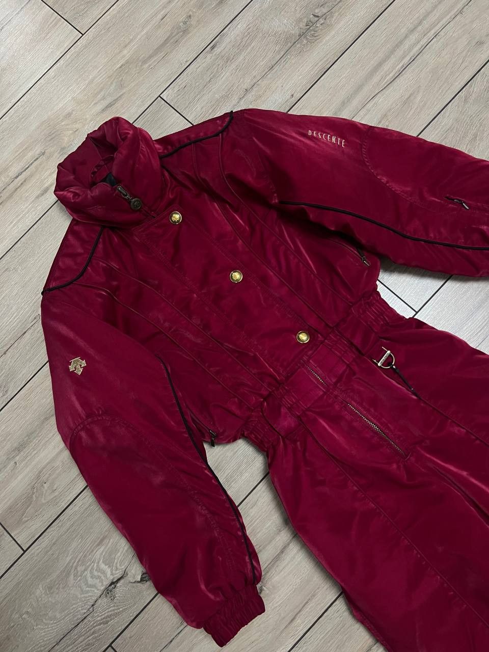 Descente Descente Vintage One Piece Ski Snow Insulated Suit US 6 EU36 Size M / US 6-8 / IT 42-44 - 1 Thumbnail