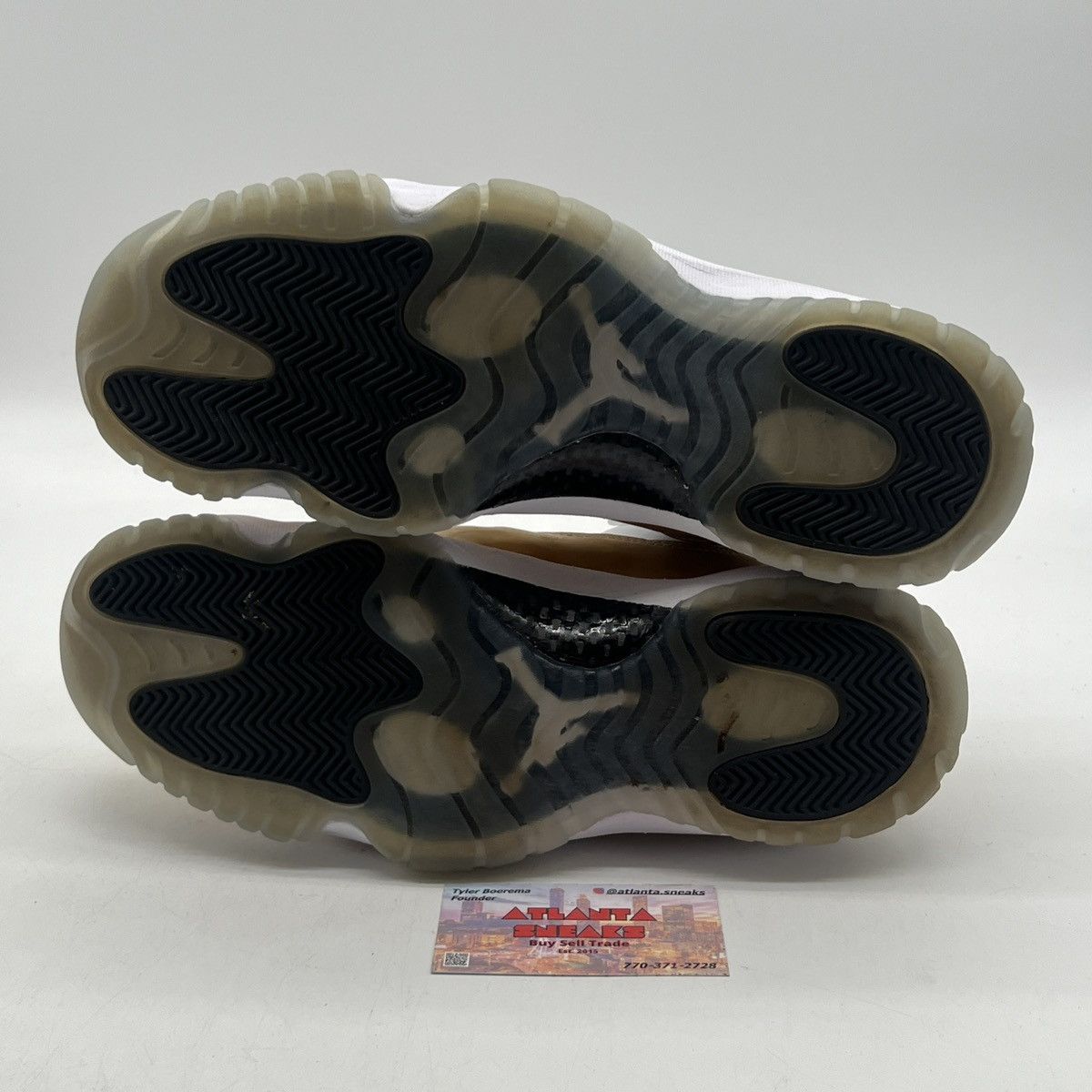 Jordan Brand Air Jordan 11 low closing moments Size US 10.5 / EU 43-44 - 7 Thumbnail
