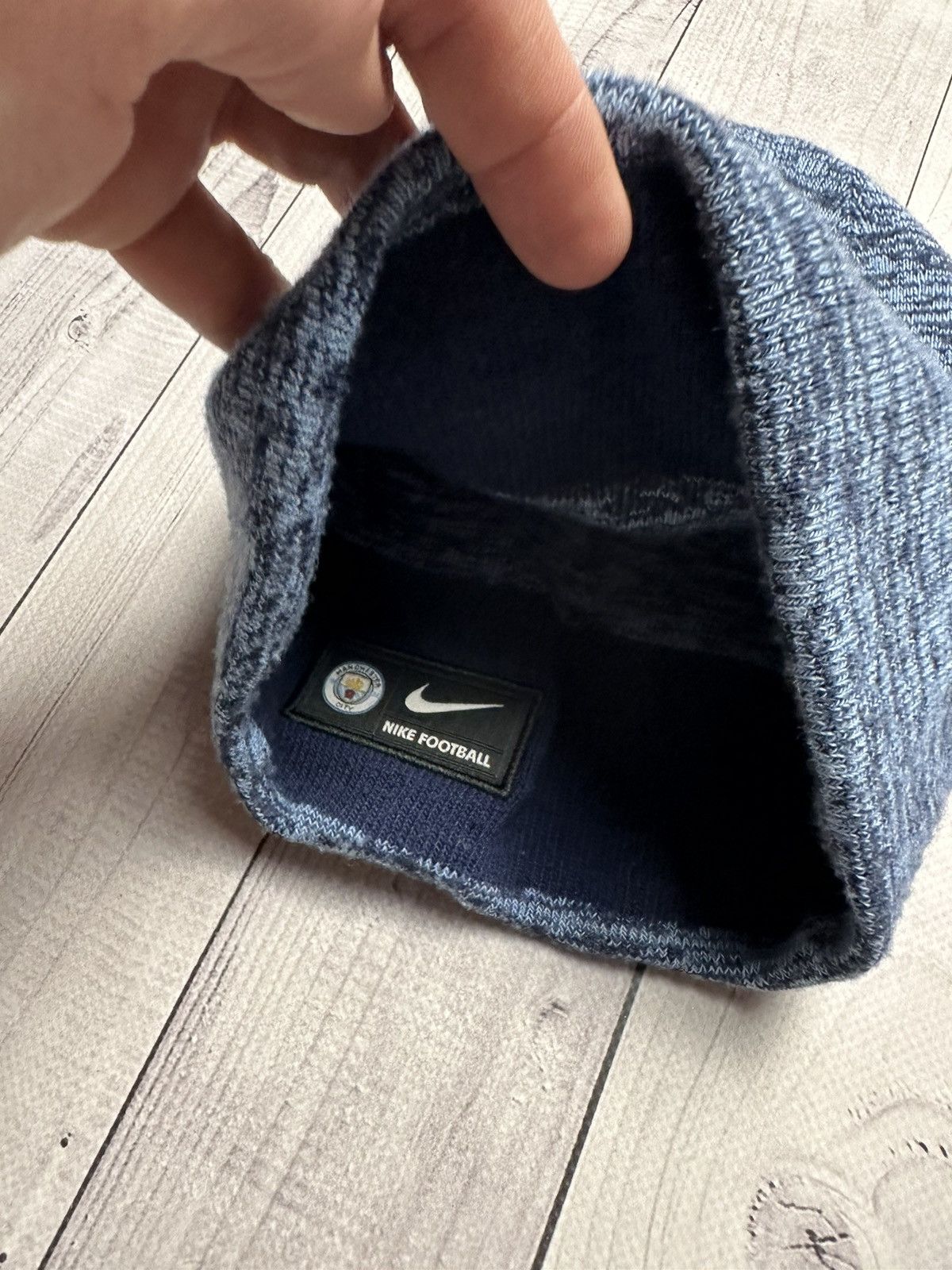 Vintage Vintage Nike Manchester City soccer Hat rare reversible Size ONE SIZE - 4 Thumbnail