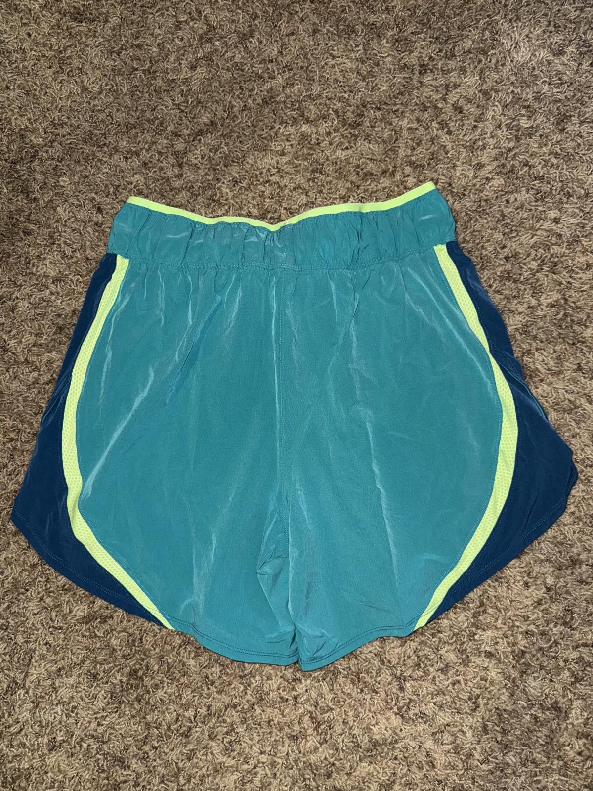 Nike Jordan Sports Women’s High Waisted Shorts Size 32" / US 10 / IT 46 - 5 Thumbnail