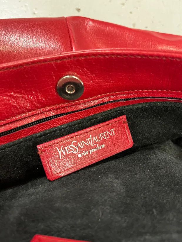Yves Saint Laurent 2000s Yves Saint Laurent By Tom Ford Red Leather Mombasa Black Horn Handle Bag Size ONE SIZE - 11 Thumbnail