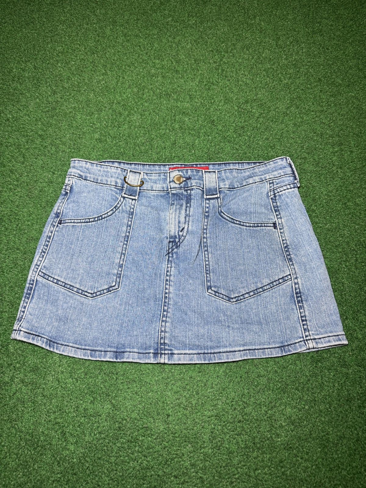 Levi's Vintage Clothing Levis Super Low Vintage Y2K 9 Jr 32 6” Denim Mini Skirt Size 32" / US 10 / IT 46 - 2 Thumbnail