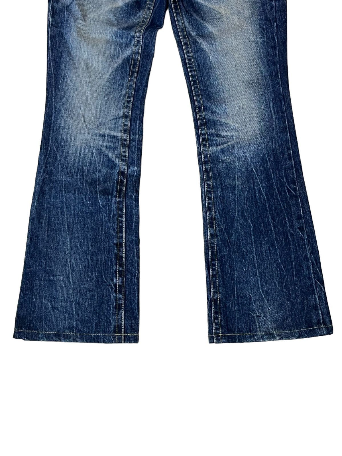 Japanese Brand JAPANESE CULT YOSHITOMO NARA LOLITA LOWRISE FLARE JEANS Size US 31 - 3 Thumbnail
