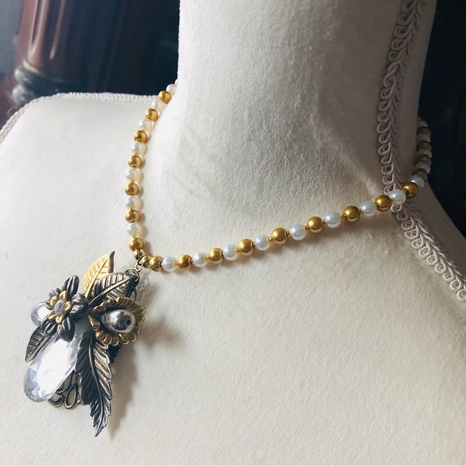 Handmade Handcrafted repurpose large stone filigree Pearl necklace Size ONE SIZE - 4 Thumbnail