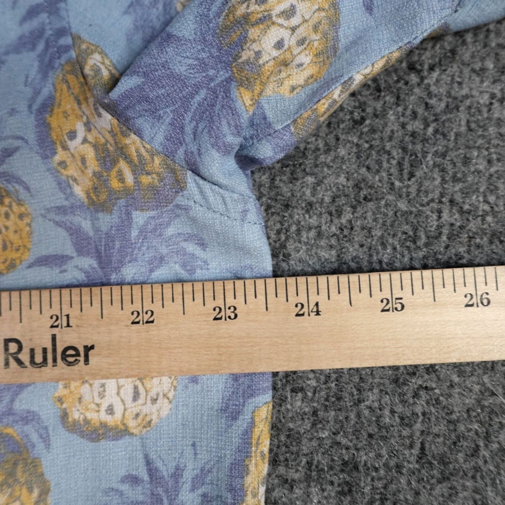 Tommy Bahama Tommy Bahama Shirt Men Short Sleeve Silk Blue Pineapple Print Collared Button-Up L Blue Pineapple Print Silk Shirt Mens Size US L / EU 52-54 / 3 - 6 Thumbnail