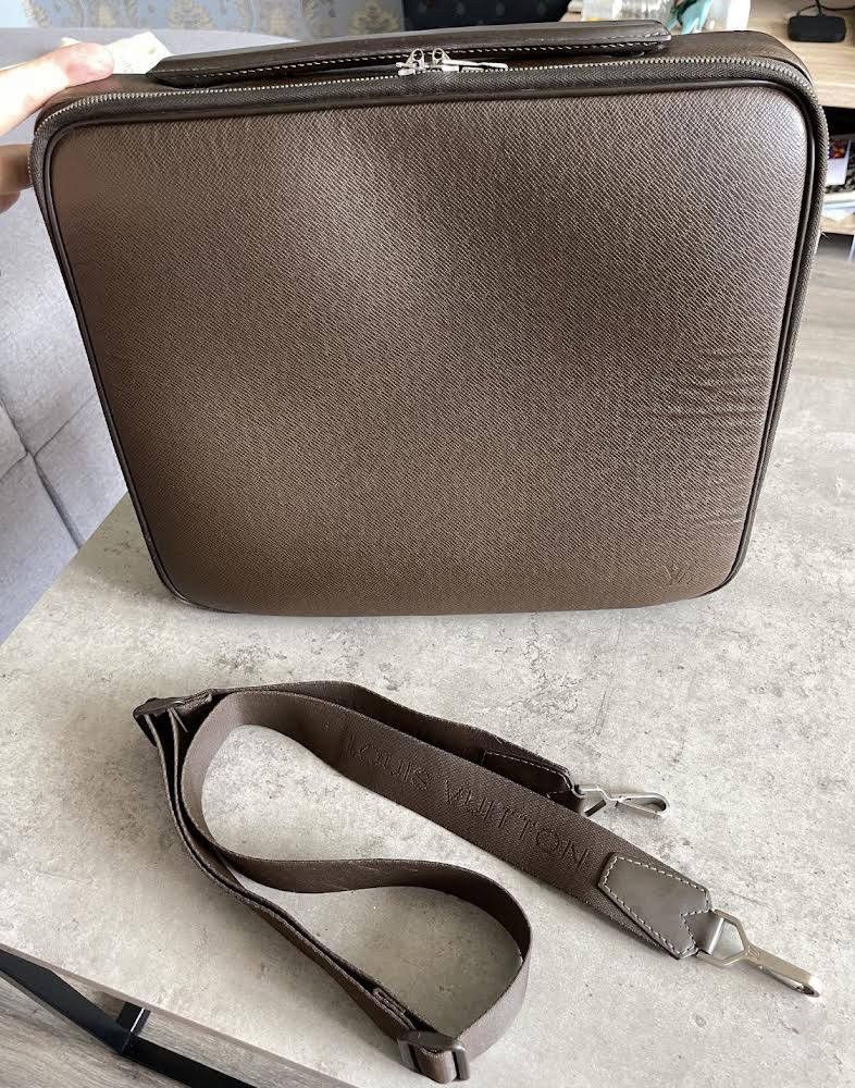 Louis Vuitton Louis Vuitton Taiga Porte-Documents Size ONE SIZE - 12 Thumbnail