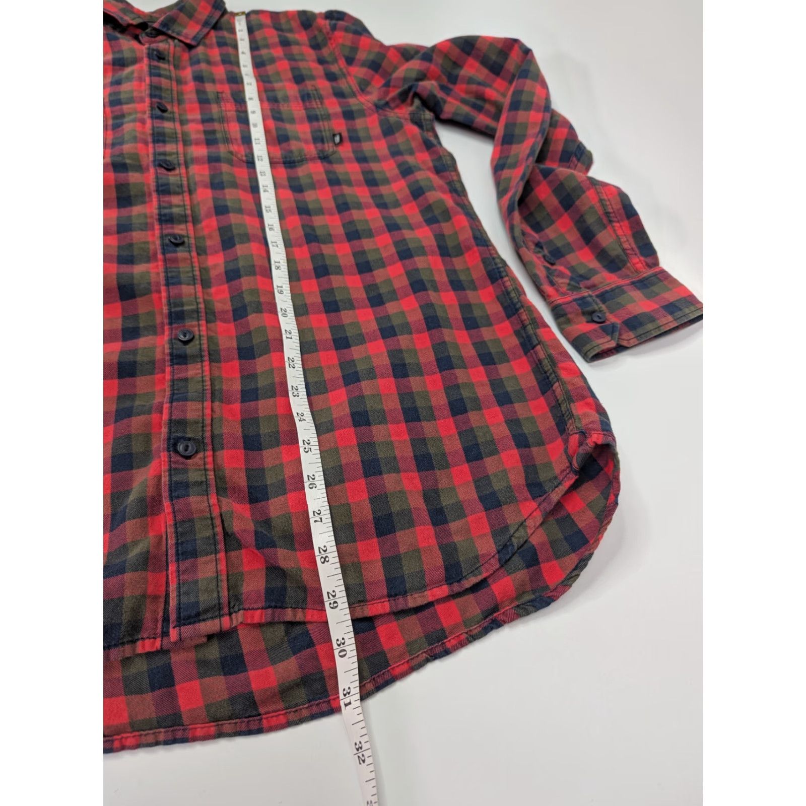 FRED Vans Shirt Mens Large Red Plaid Flannel Button Up Long Sleeve Tailored Fit Size US L / EU 52-54 / 3 - 4 Thumbnail