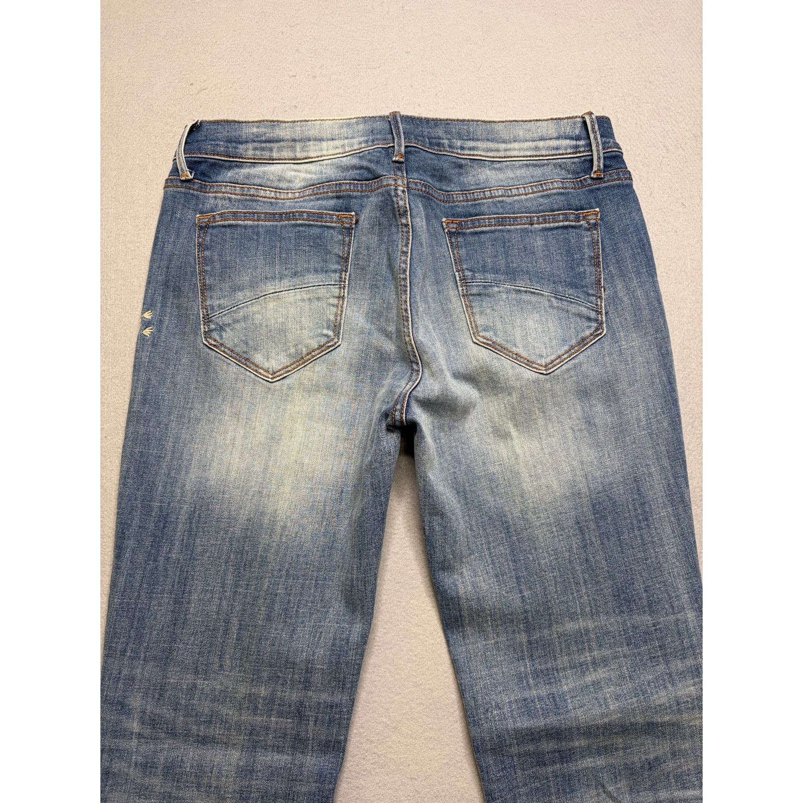 Other Driftwood Women’s Embroidered Floral Jeans Sz 29 Classic Fit Size 29" - 12 Thumbnail
