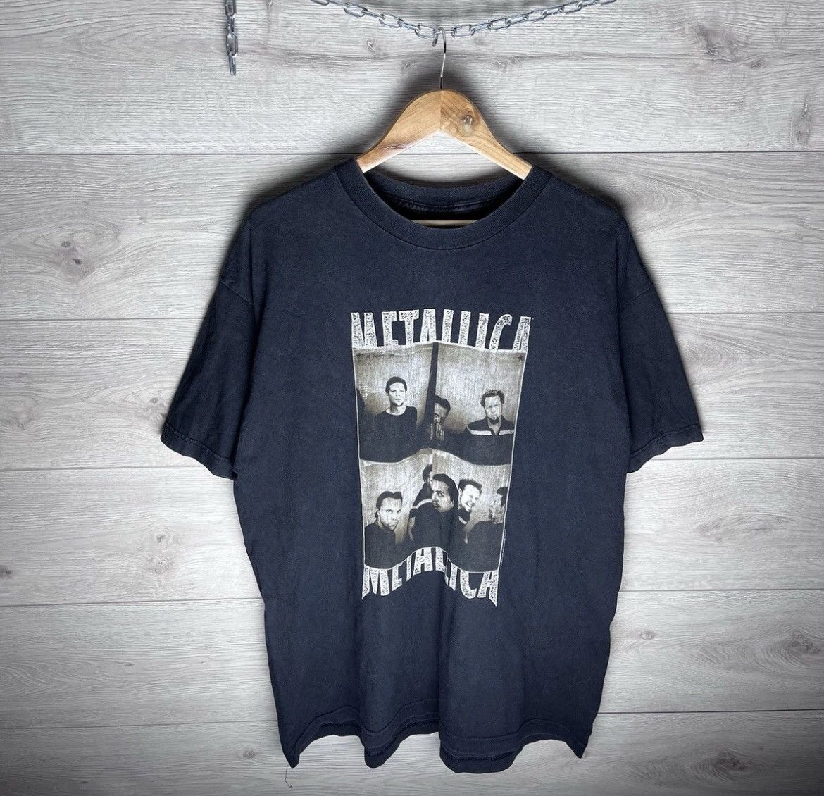 Metallica Vintage mens t-shirt Metallica 1999s size xl made in USA Size US XL / EU 56 / 4 - 1 Thumbnail