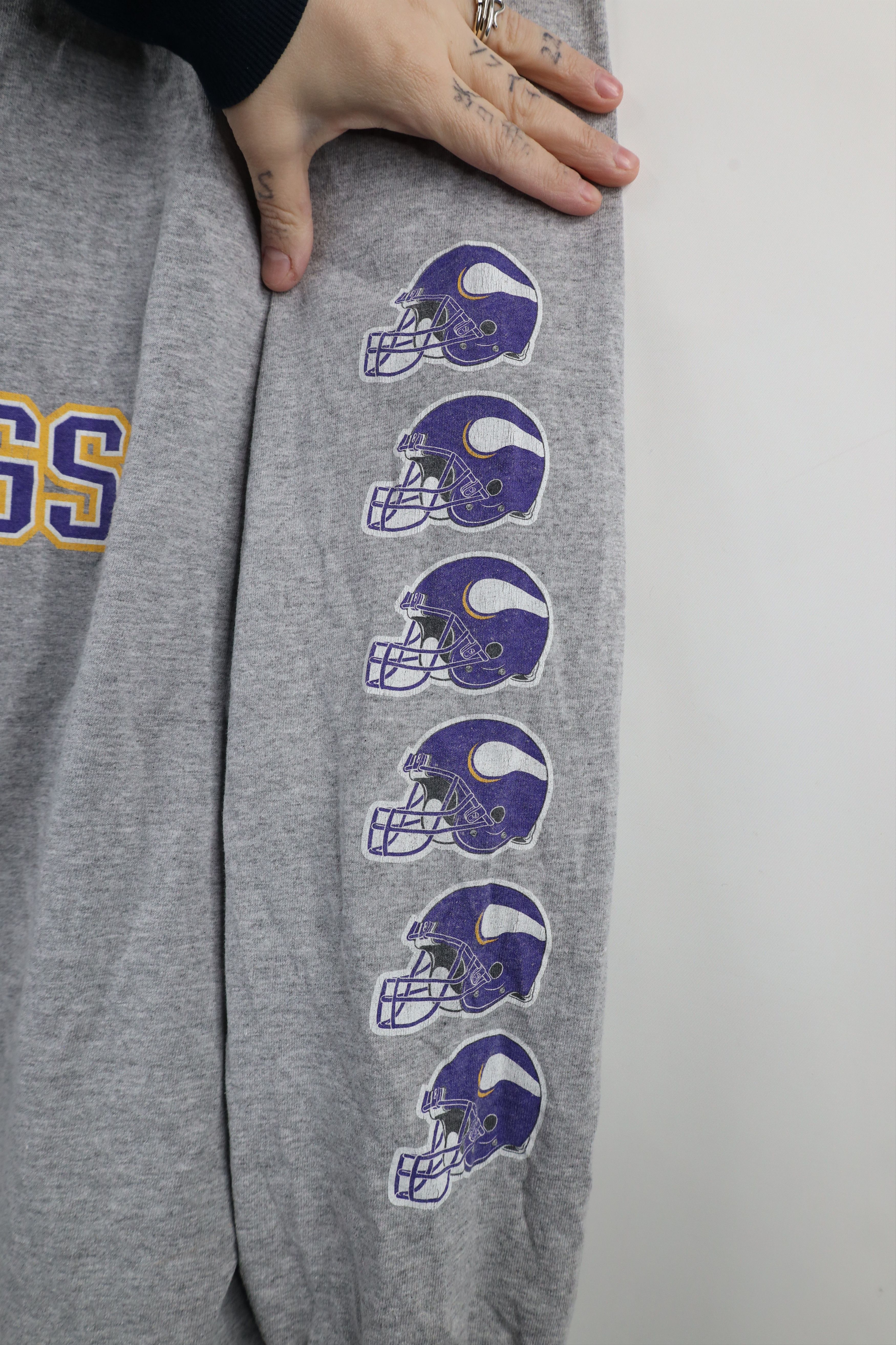 Reebok × Vintage Vintage Reebok Minnesota Vikings Long Sleeve T-Shirt Size US XL / EU 56 / 4 - 4 Thumbnail