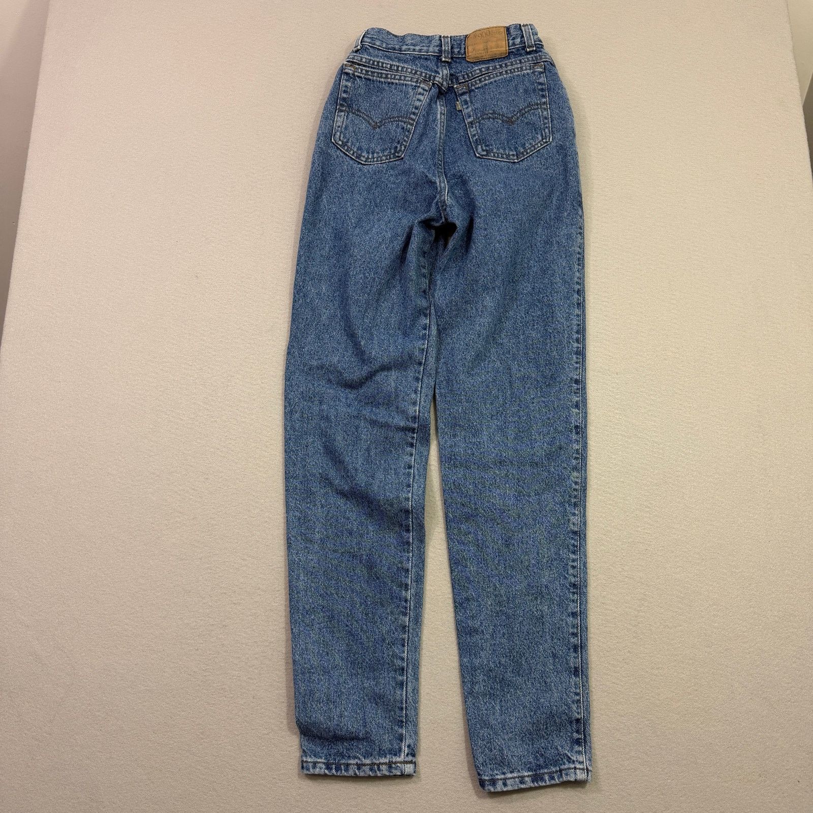 Vintage Vintage Levis 900 Jeans Women's 7 (24x33) Blue Mom High Rise Size 24" / US 00 / IT 34 - 5 Thumbnail