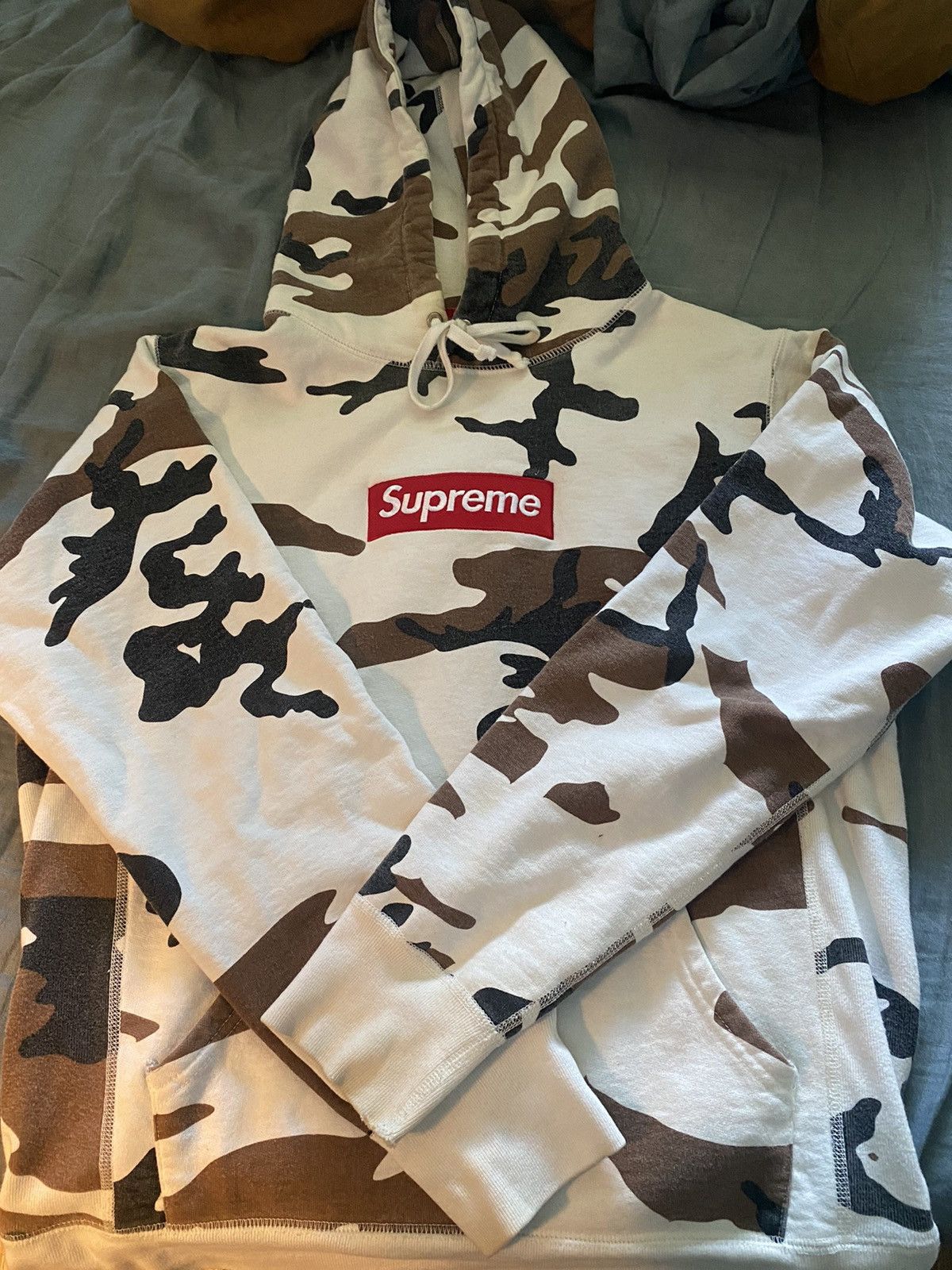 Supreme box 2025 logo cow camo