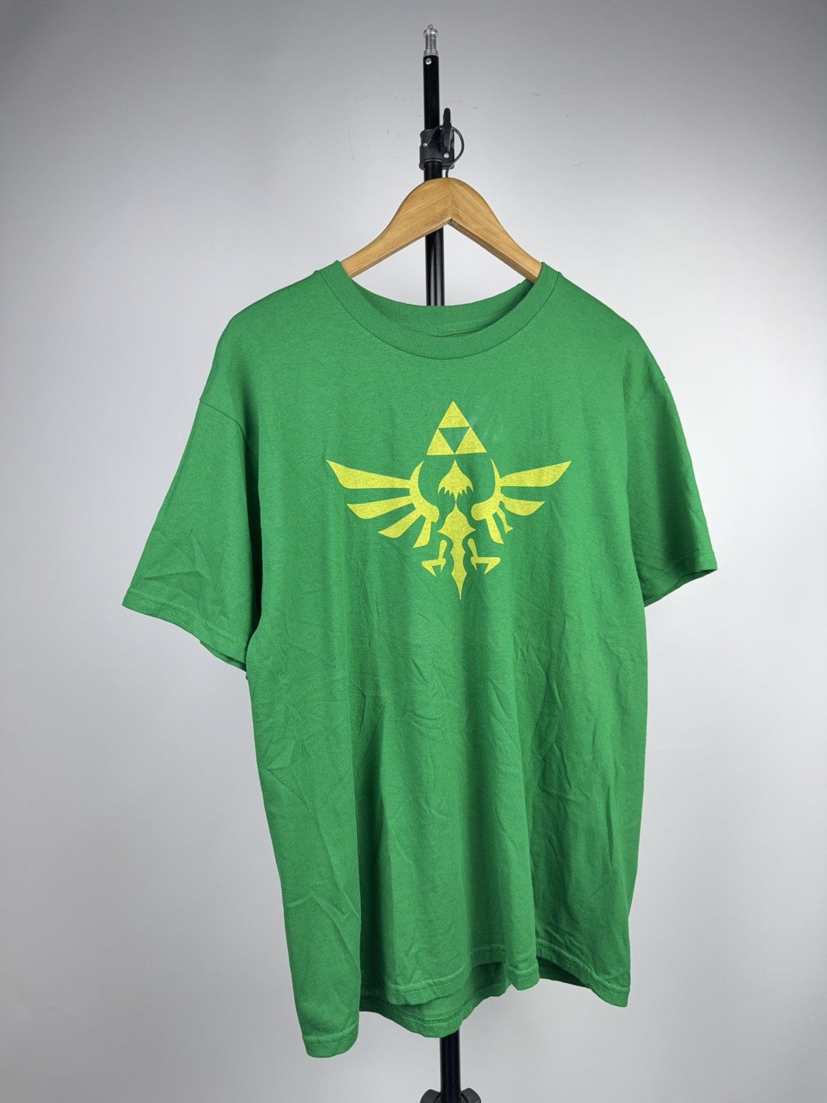 Nintendo 2016 Game Zelda Skyward Sword Hylian Crest Green Tee L Size US L / EU 52-54 / 3 - 1 Thumbnail