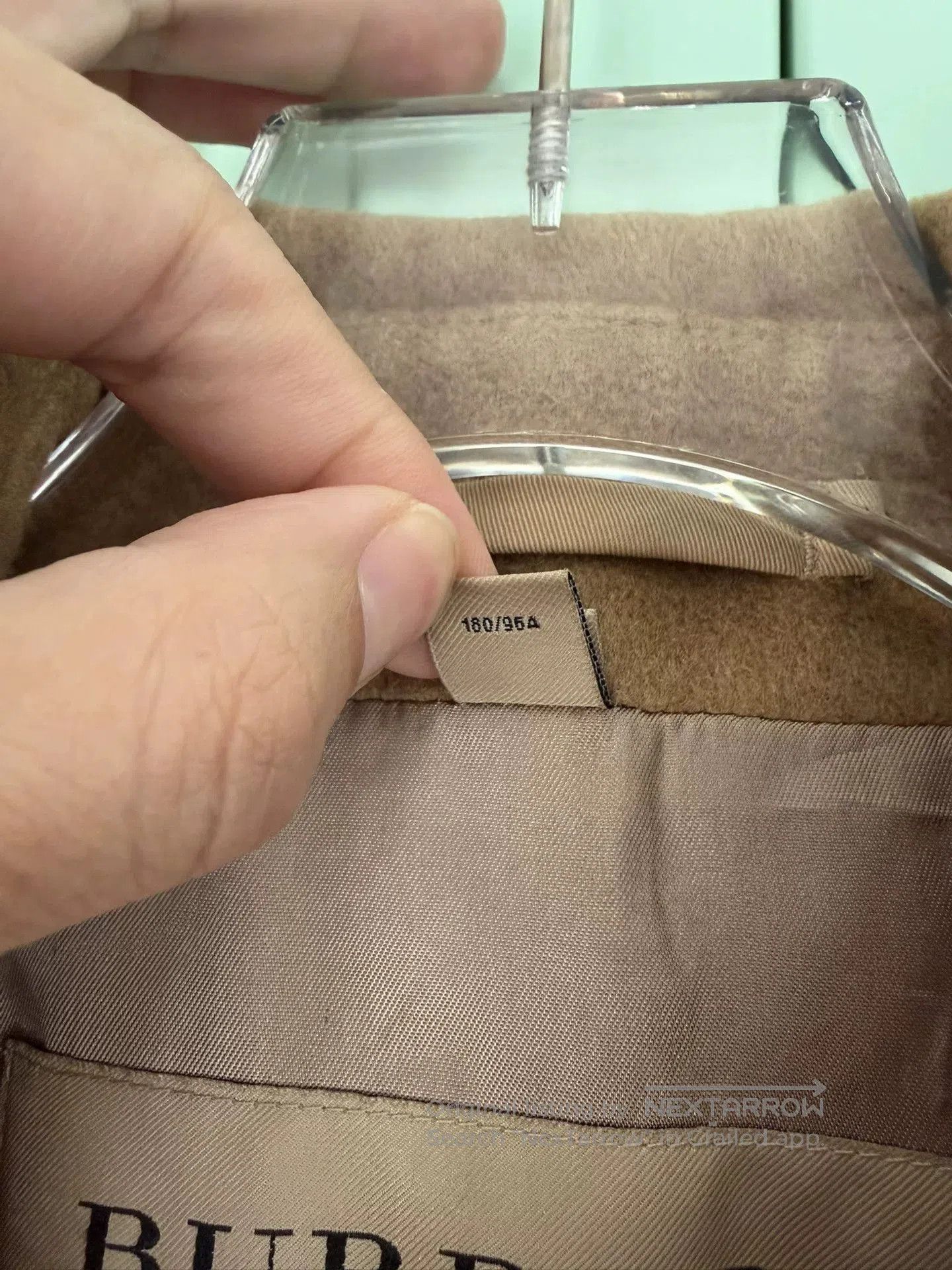Burberry Burberry Men's Mid. Size US M / EU 48-50 / 2 - 6 Thumbnail
